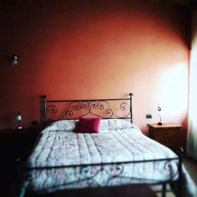 Bed in La Torre wine resort