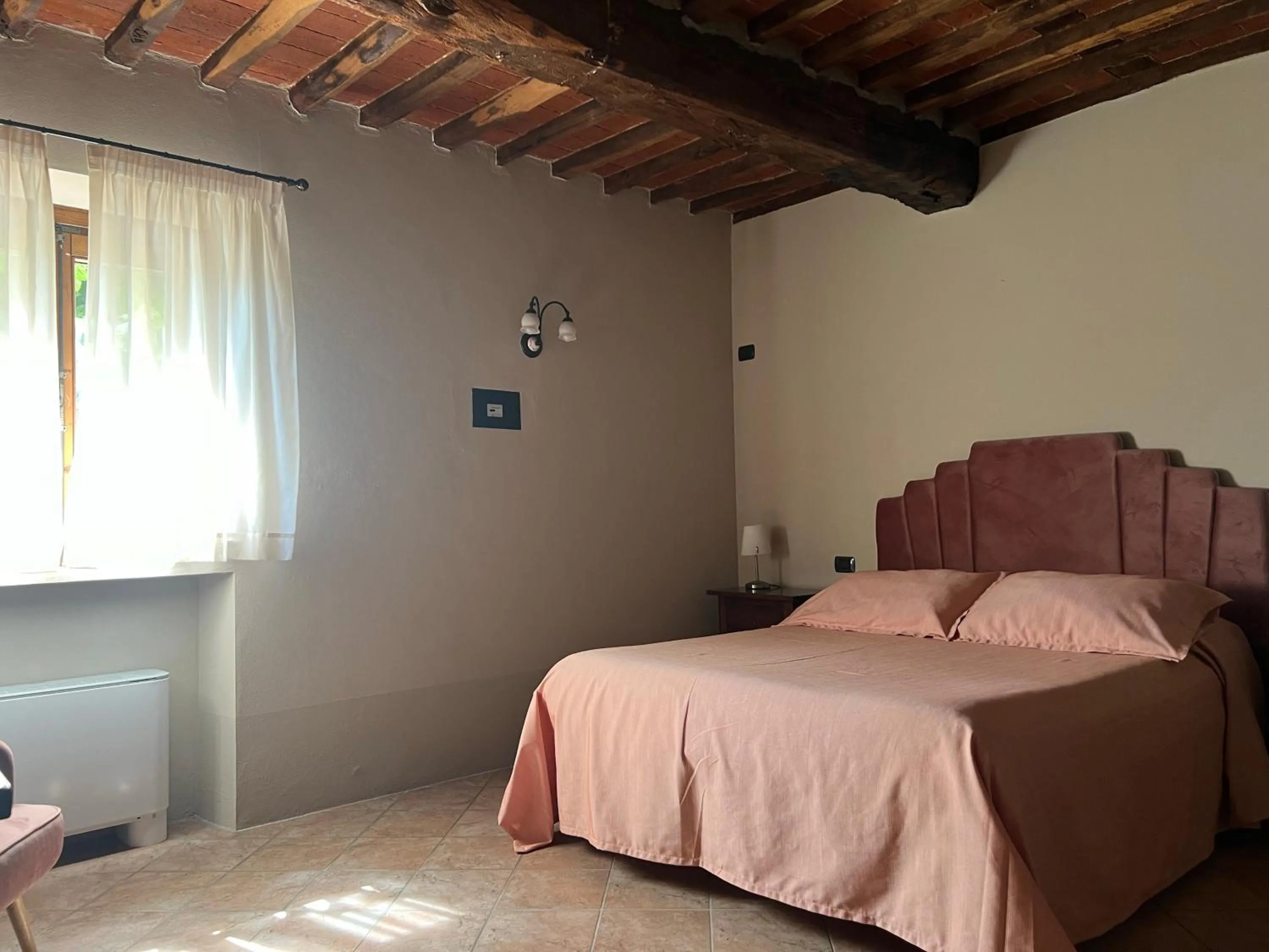 Bed in La Torre wine resort