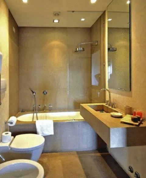 Bathroom in La Torre wine resort