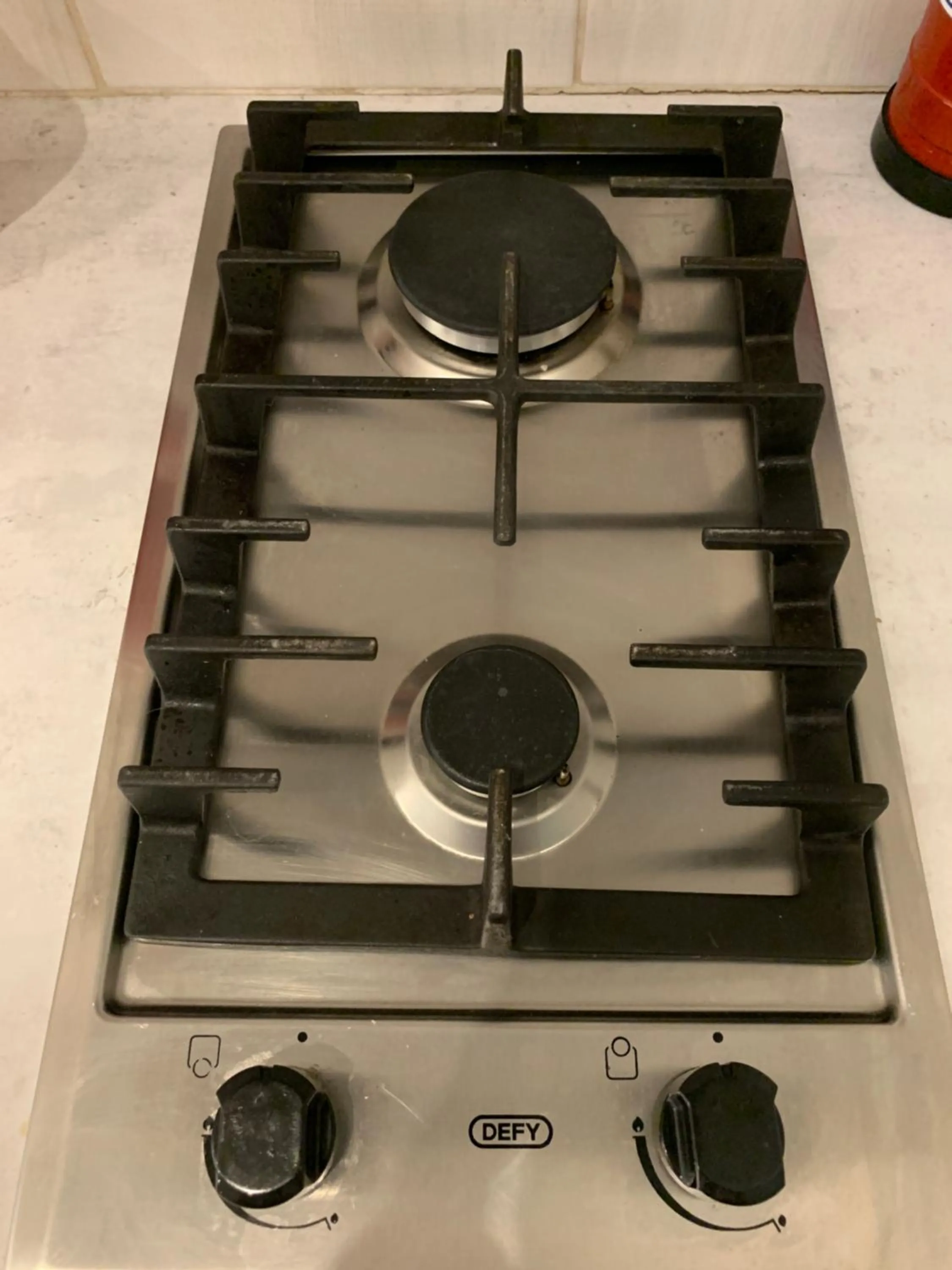 Kitchen or kitchenette in 32 on Pringle