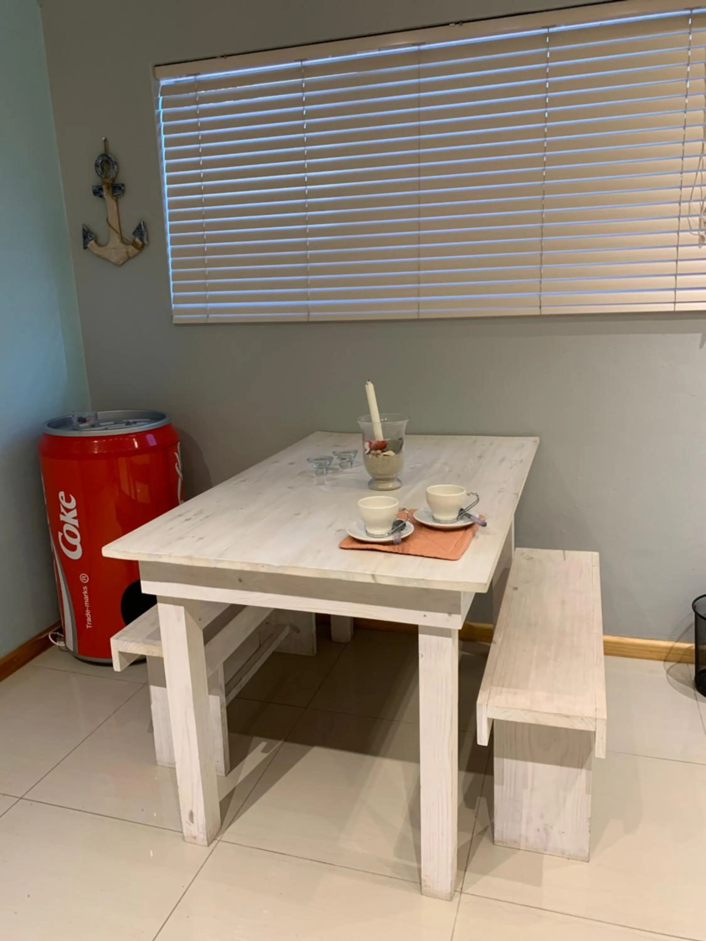 Kitchen or kitchenette in 32 on Pringle