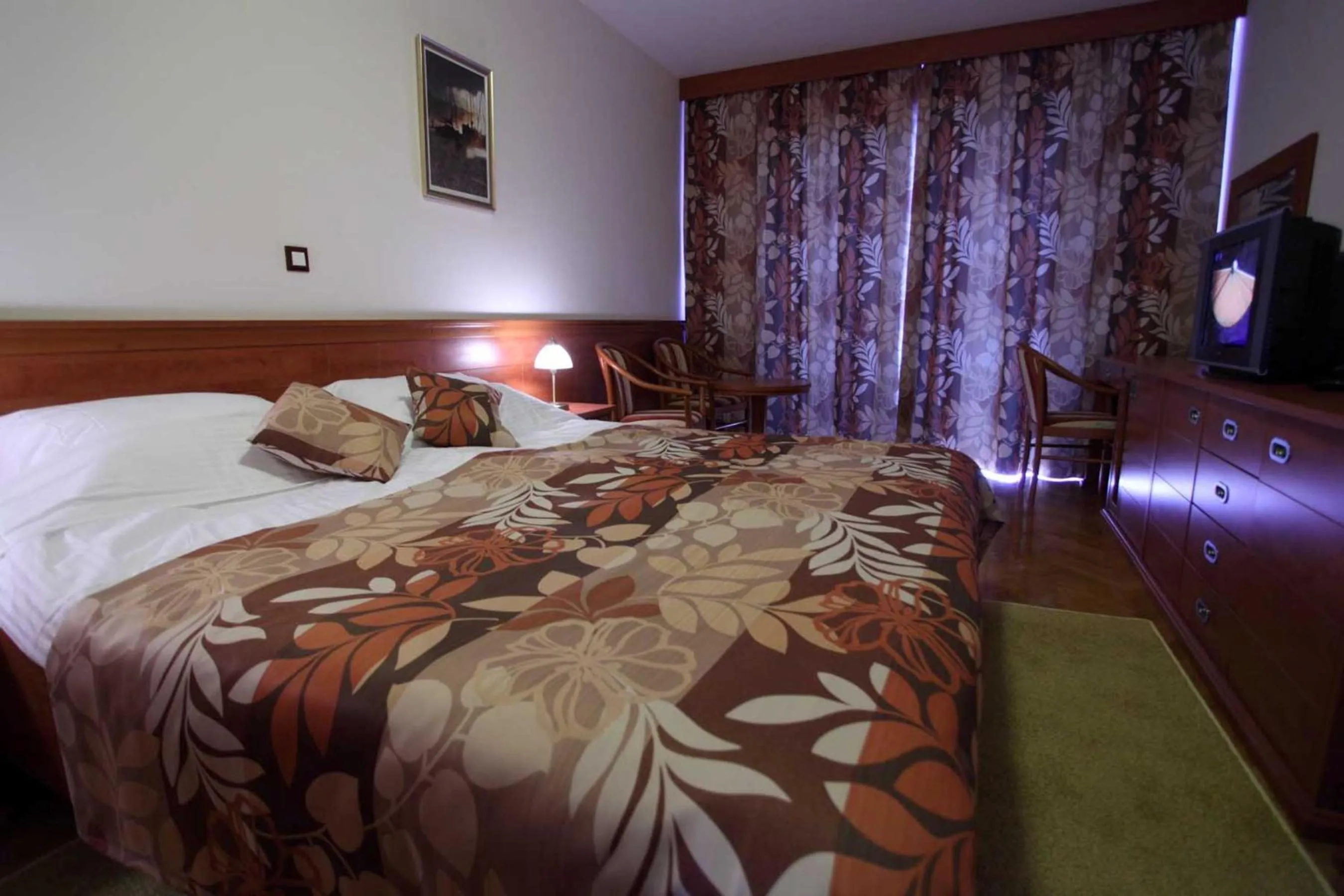 Bed in Dorijini Dvori