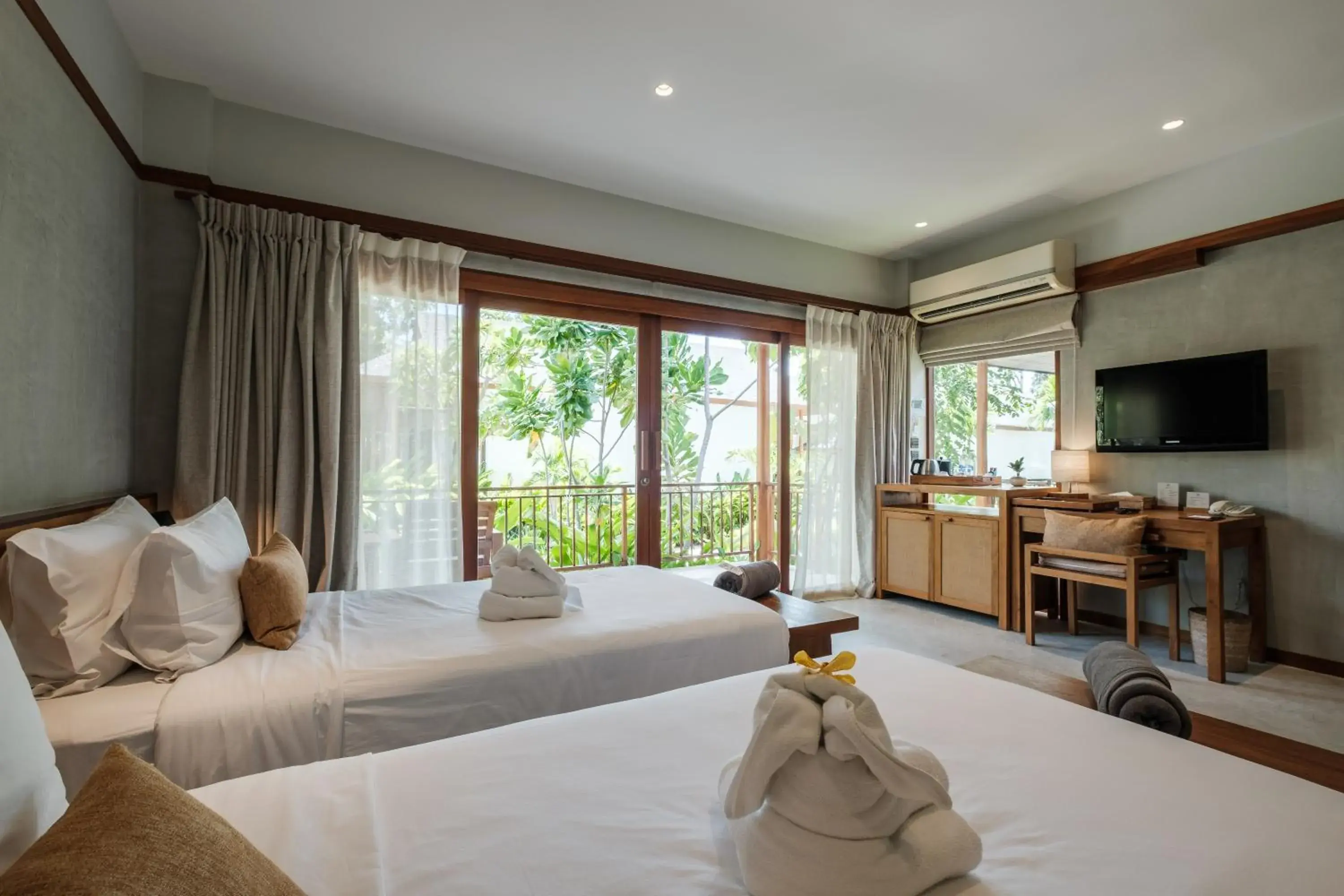 Bed in Banana Fan Sea Resort Bed in Banana Fan Sea Resort