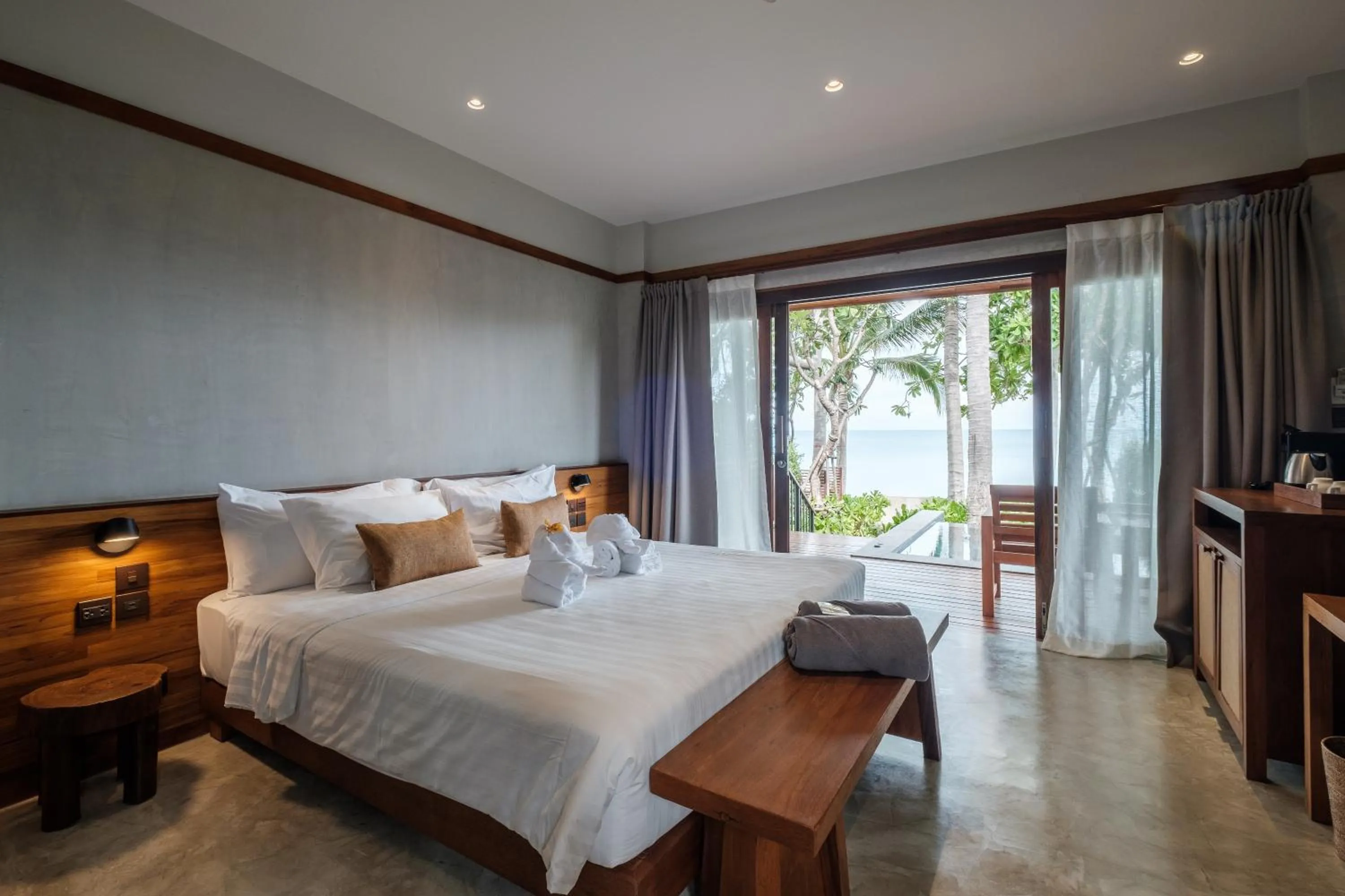 Photo of the whole room, Bed in Banana Fan Sea Resort