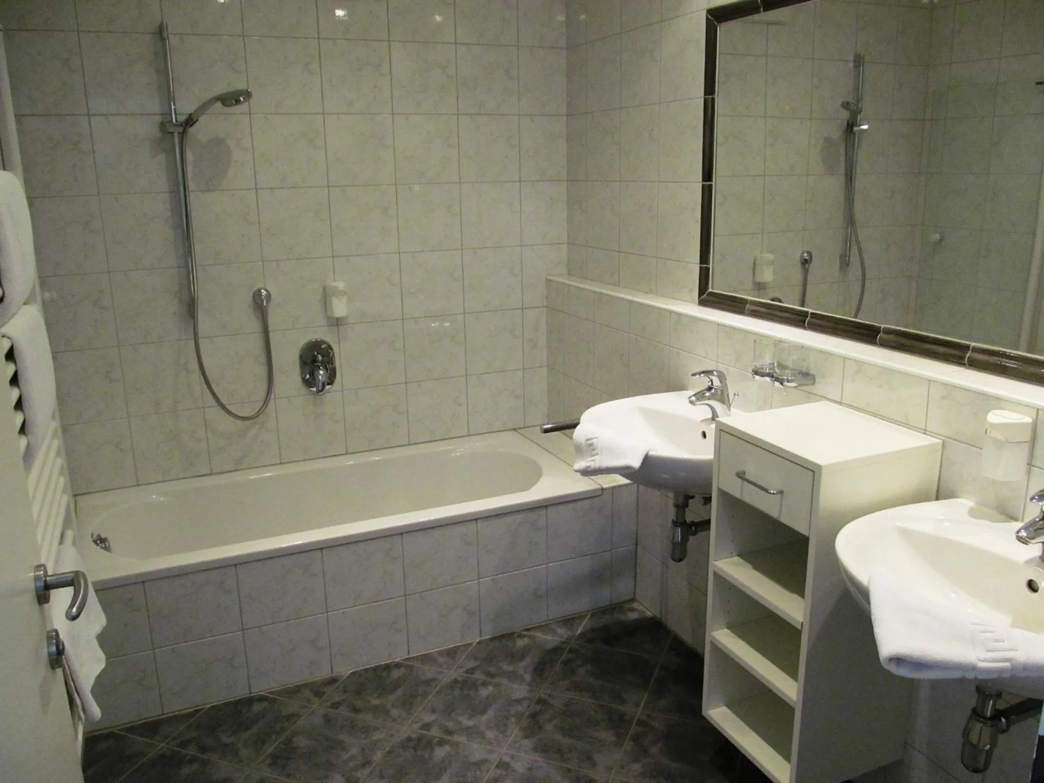 Bath in Bärnsteinhof - Gasthof mit Herz