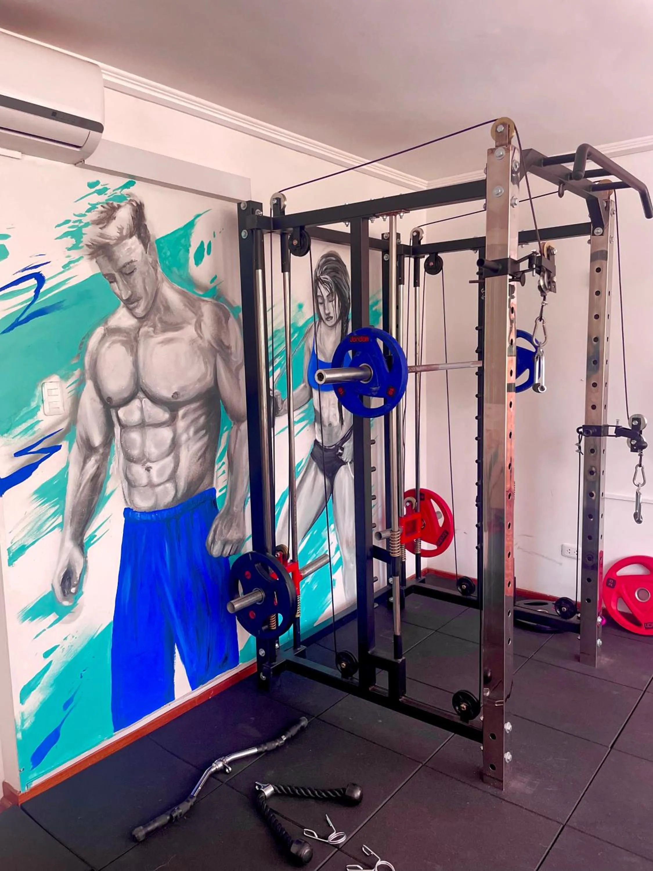 Fitness centre/facilities in Alpes Lima Kennedy Hostel