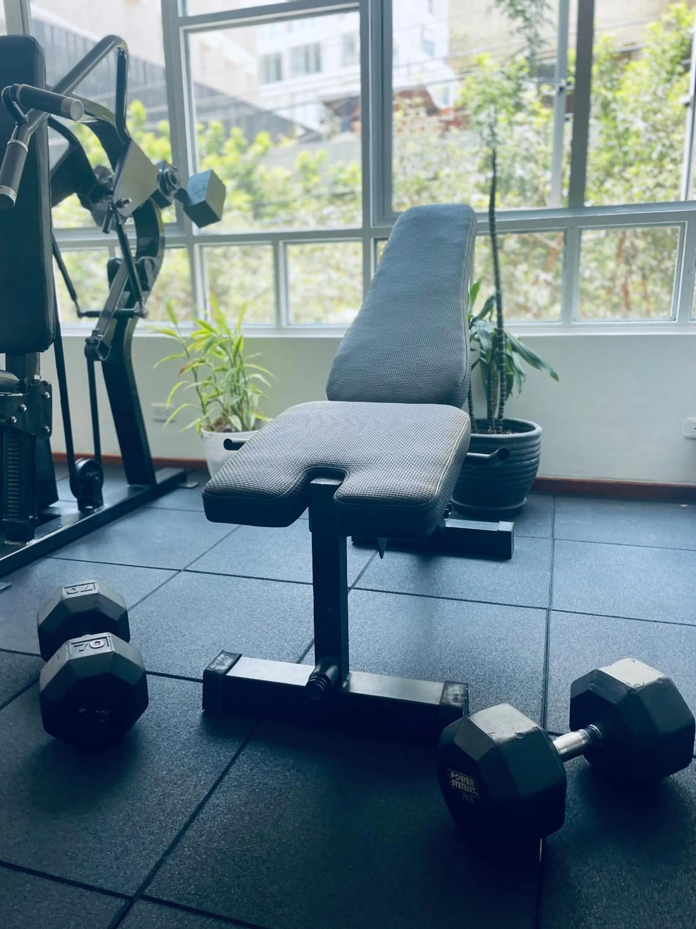 Fitness centre/facilities in Alpes Lima Kennedy Hostel