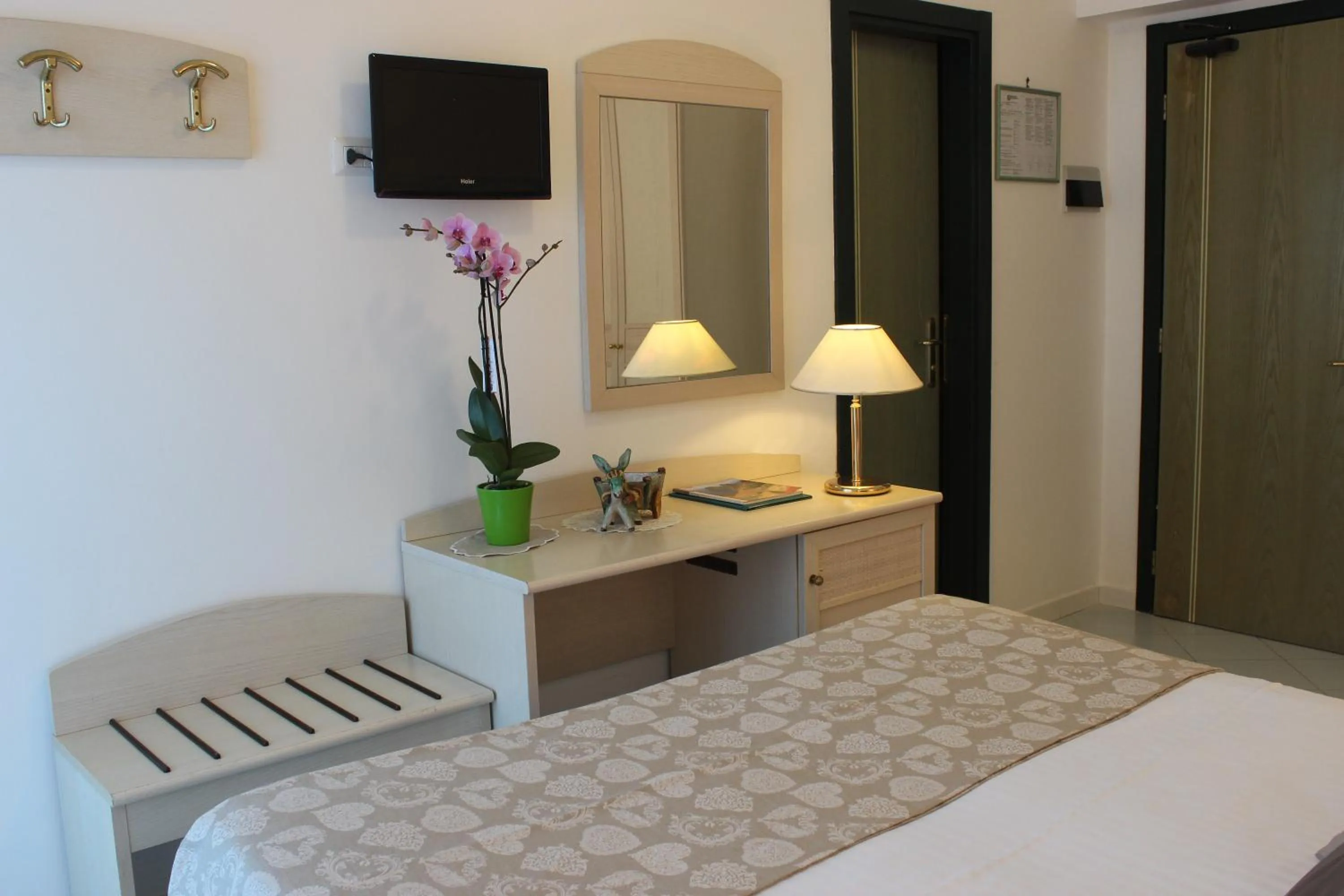 Photo of the whole room, Bed in Hotel Miramare