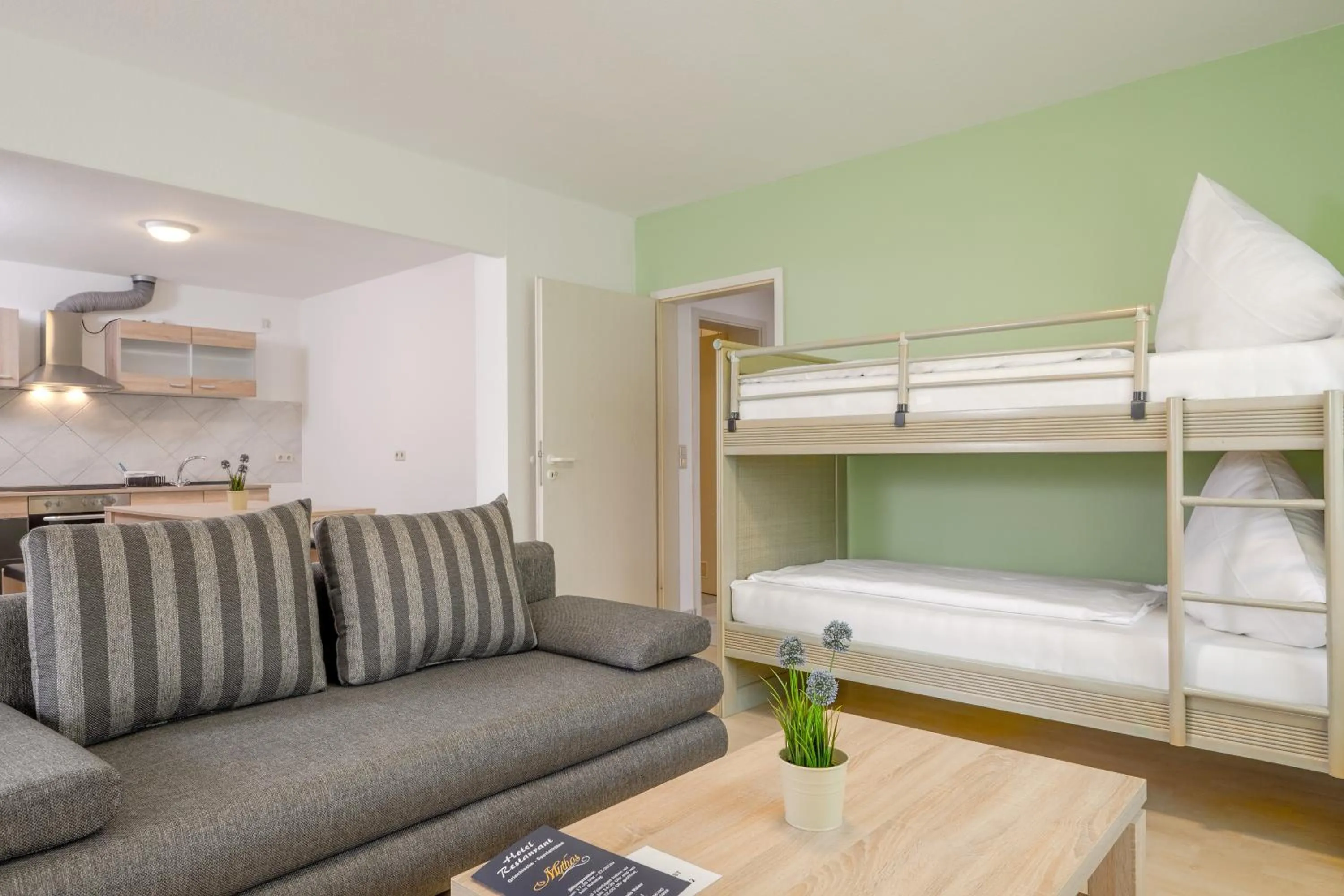 Bedroom, Bed in Gästehaus Mythos