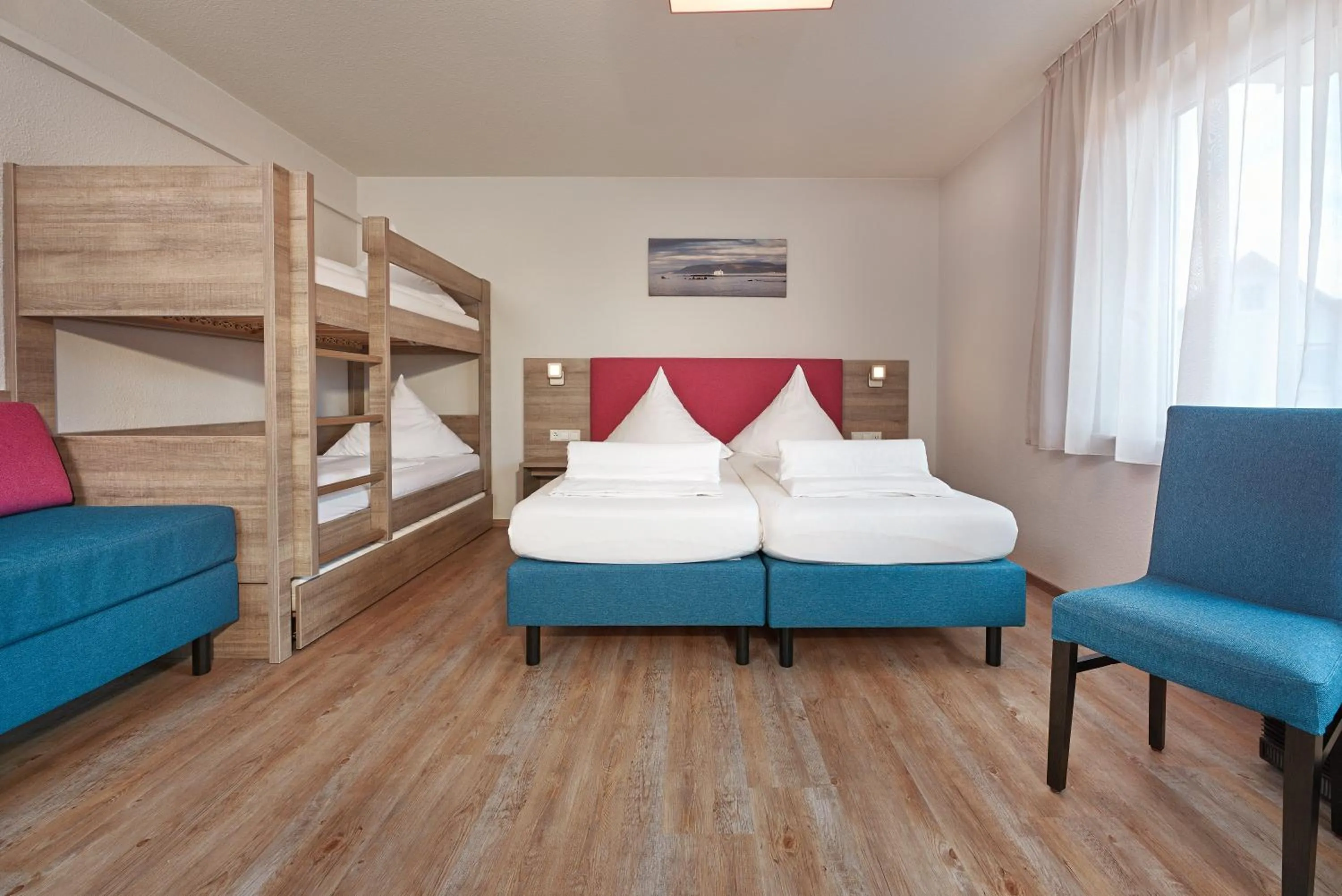 Photo of the whole room, Bed in Gästehaus Mythos