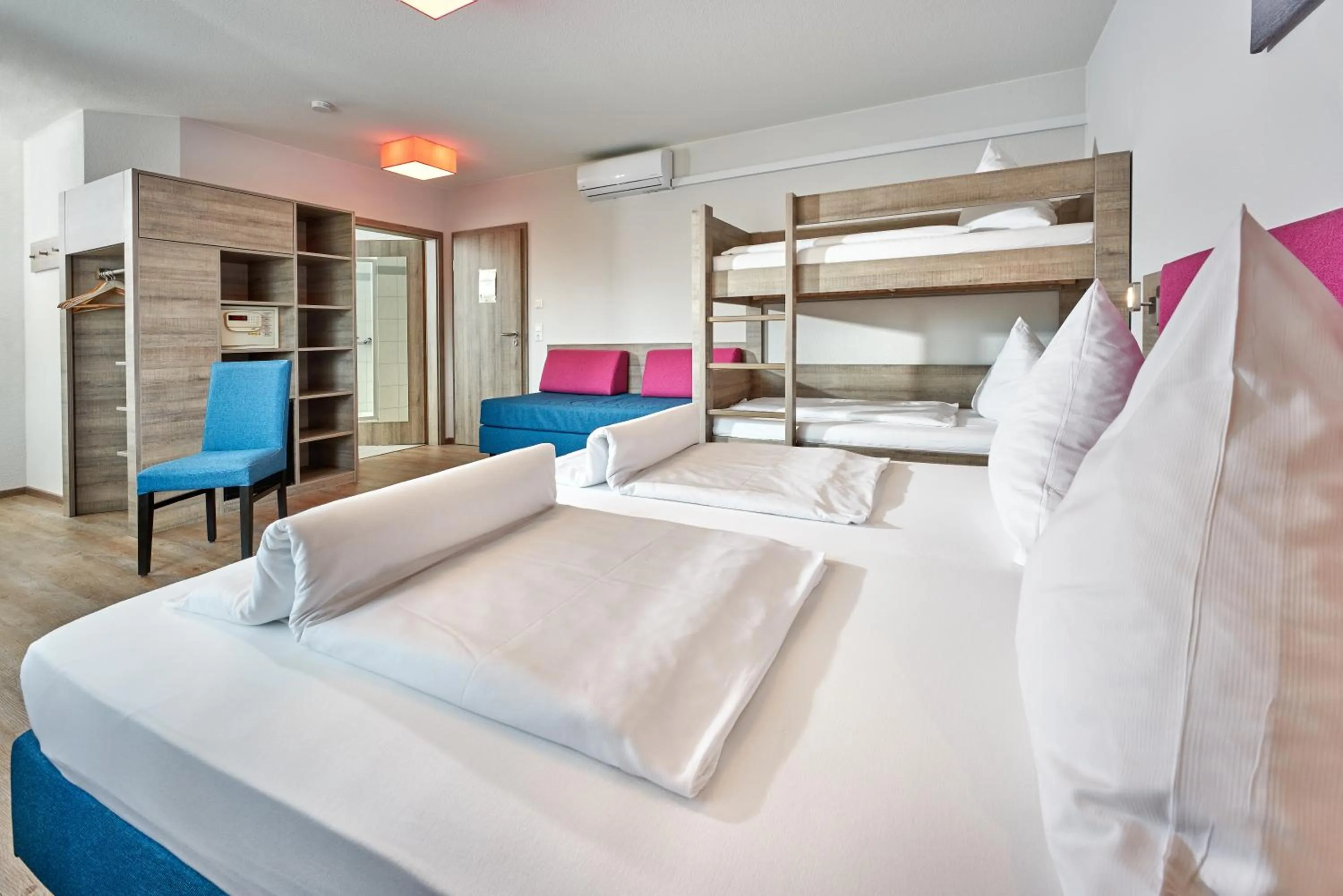 Photo of the whole room, Bed in Gästehaus Mythos