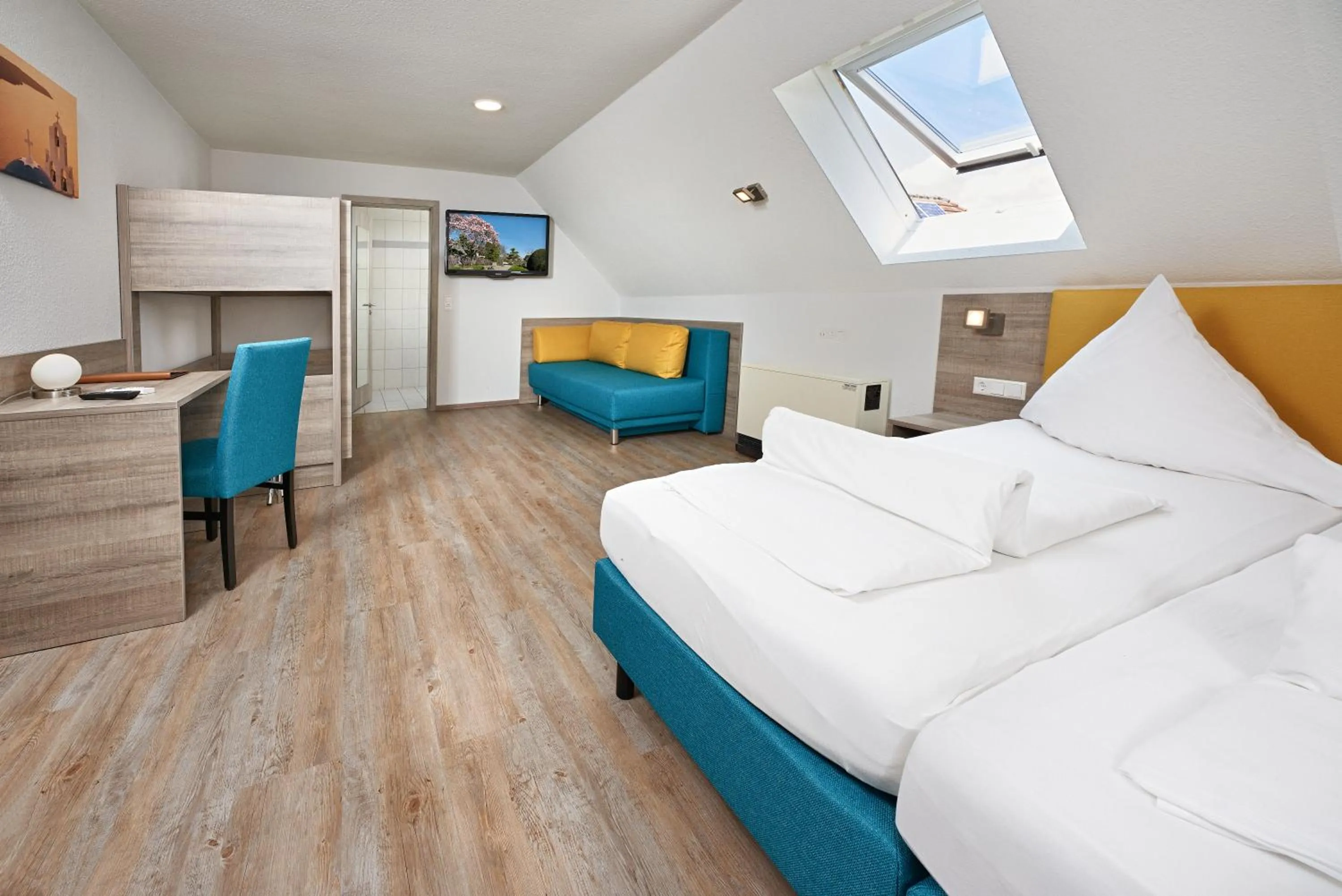 Photo of the whole room, Bed in Gästehaus Mythos