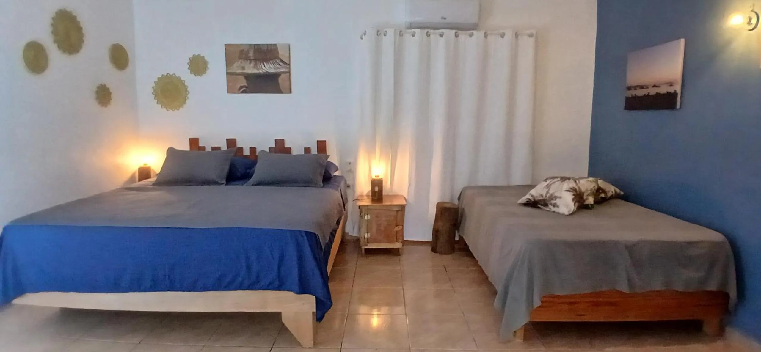 Photo of the whole room, Bed in Le BDM PLAYITA