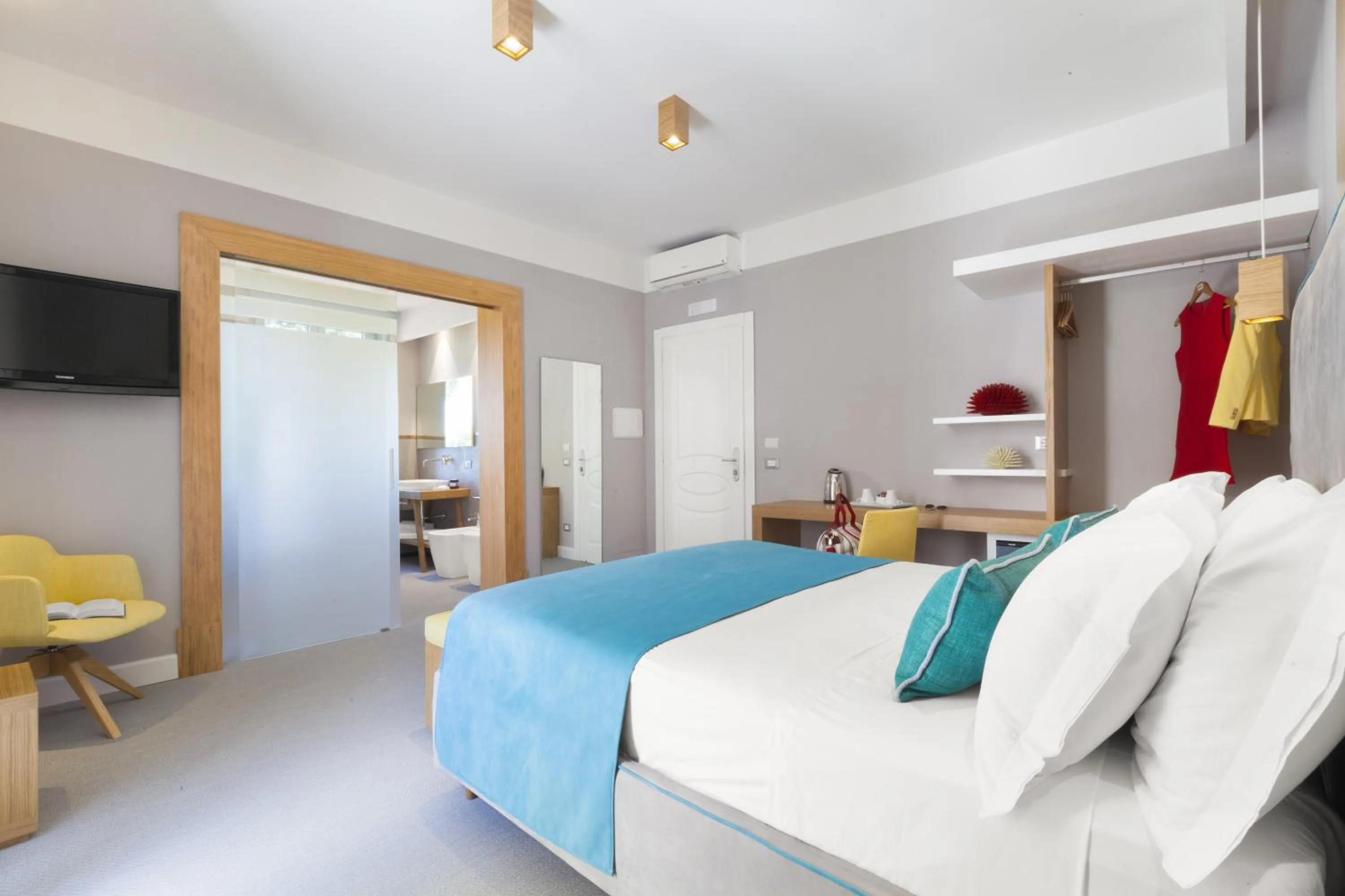 Bedroom, Bed in La Piazzetta Guest House