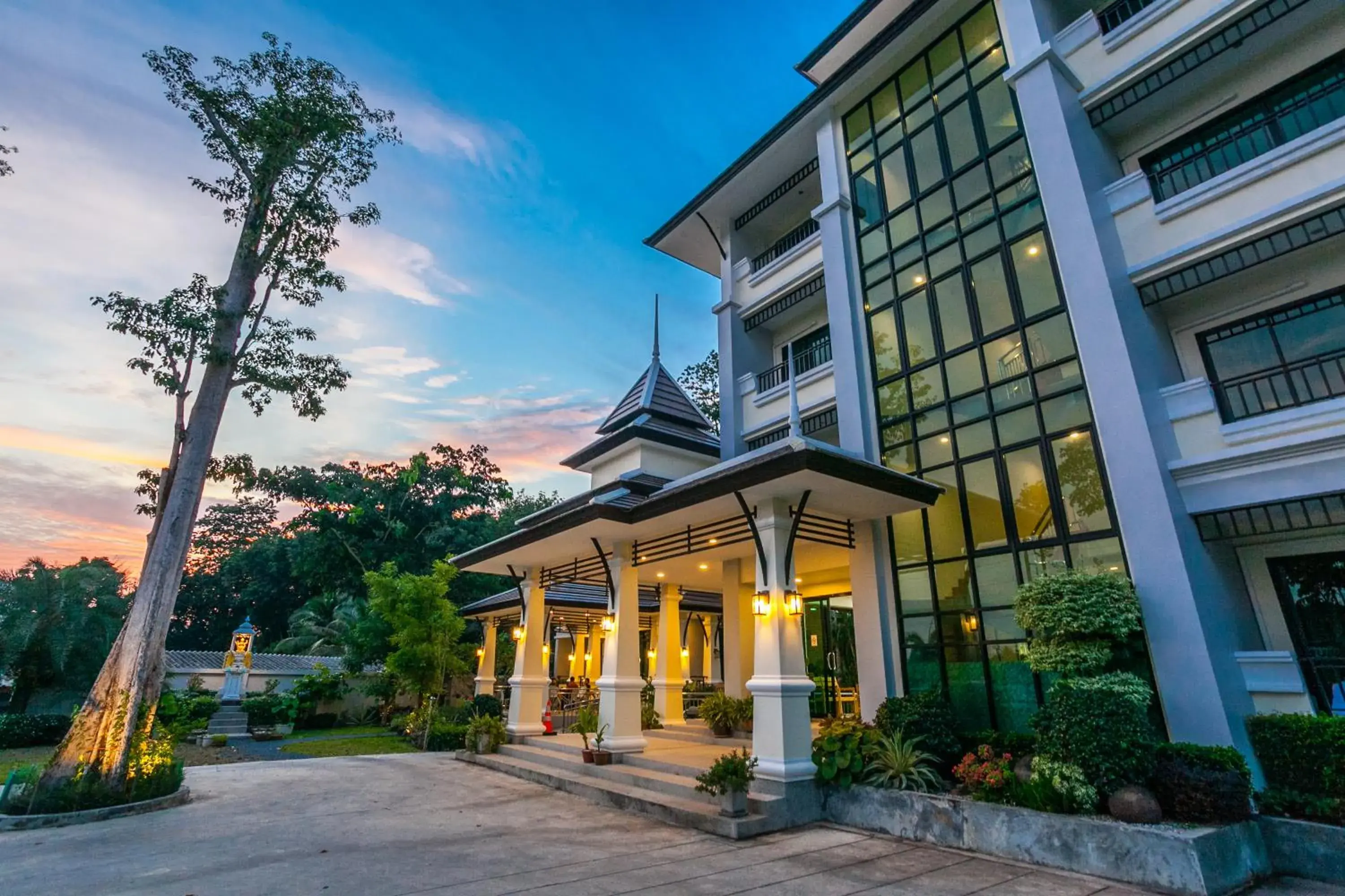 Facade/entrance in Wanarom Residence Hotel Facade/entrance in Wanarom Residence Hotel