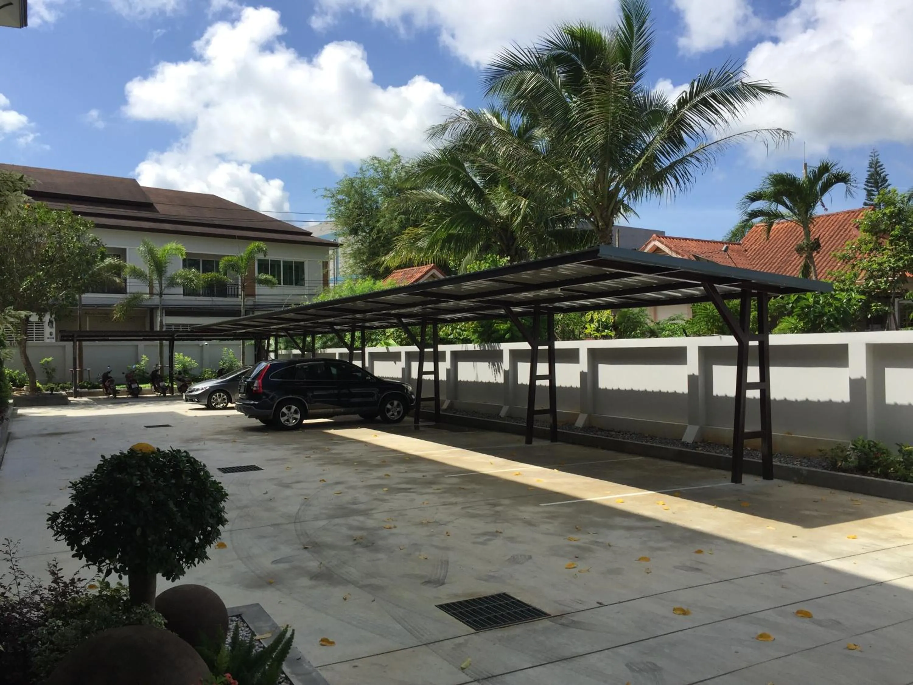 Area and facilities in Wanarom Residence Hotel