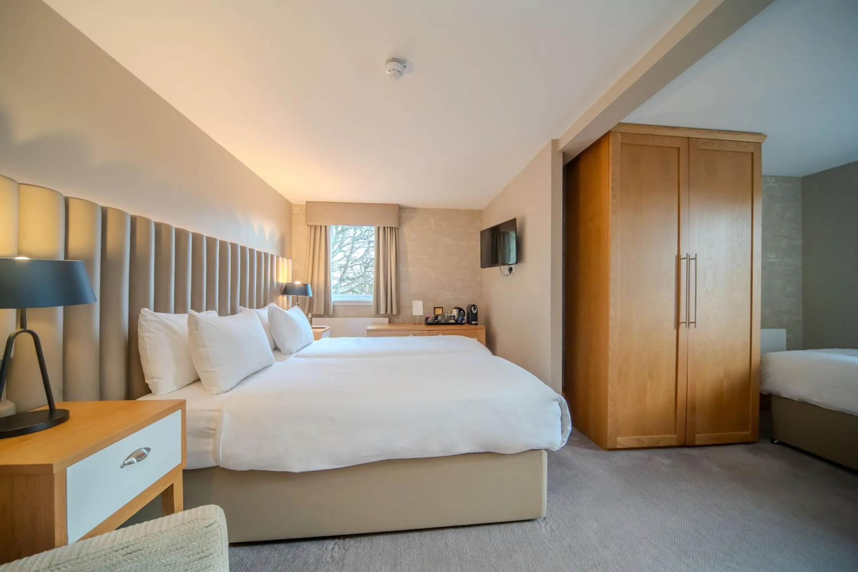 Bedroom, Bed in The Scholar