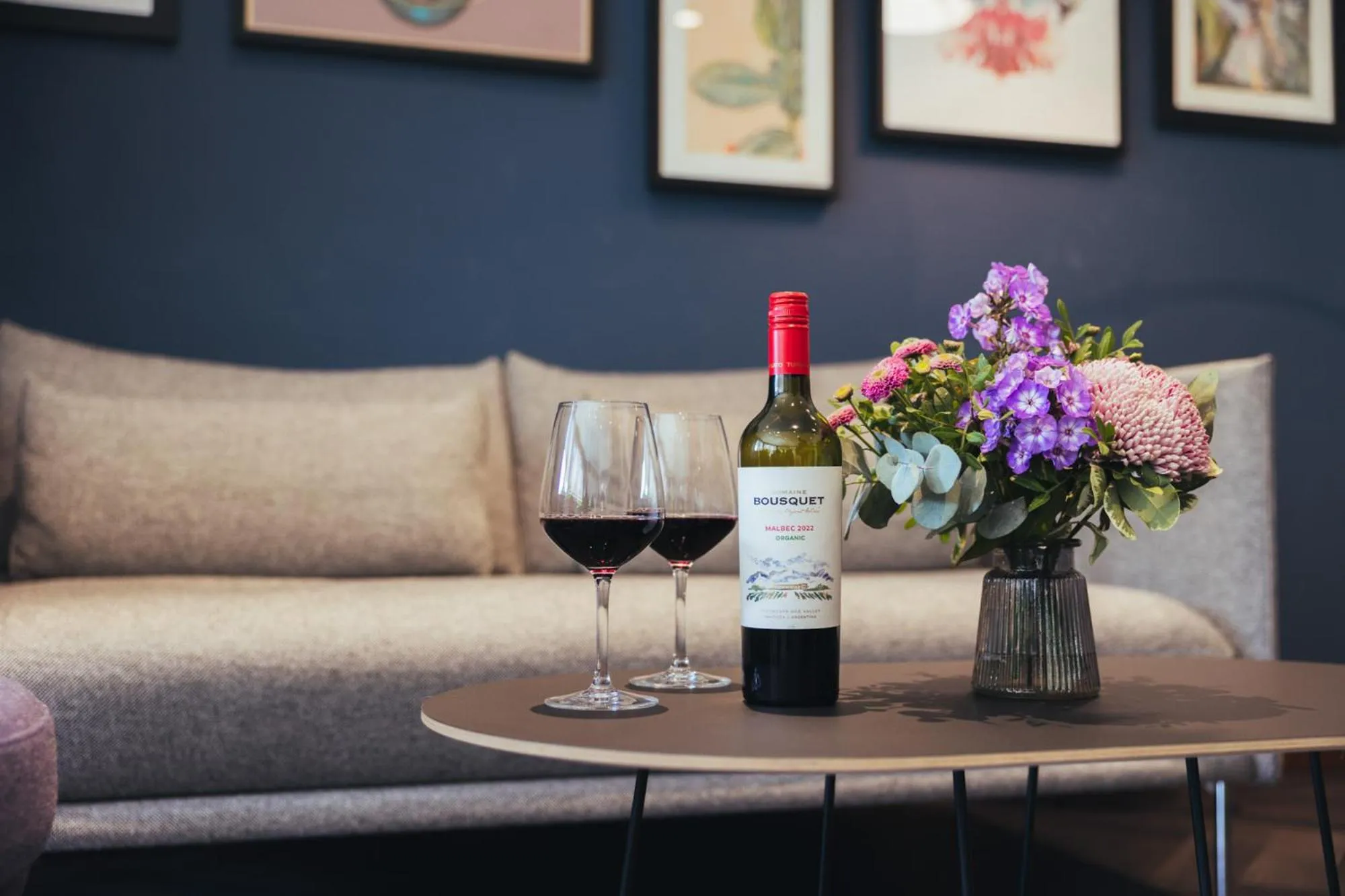 Lounge or bar in The Scholar