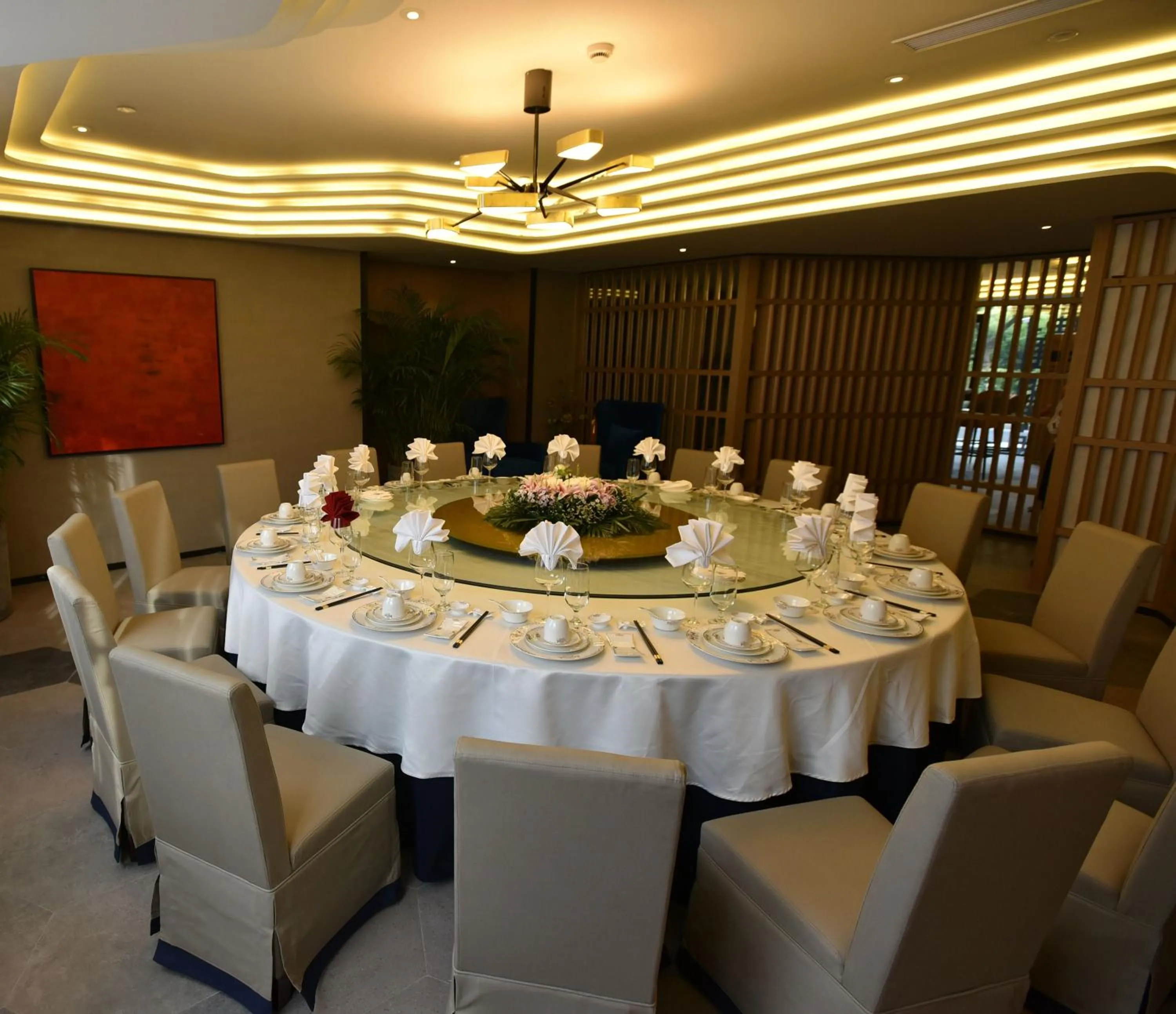 Restaurant/places to eat in SHANGHAI-DECO Hotel-Free shuttle bus from Pudong Airport and Disneyland