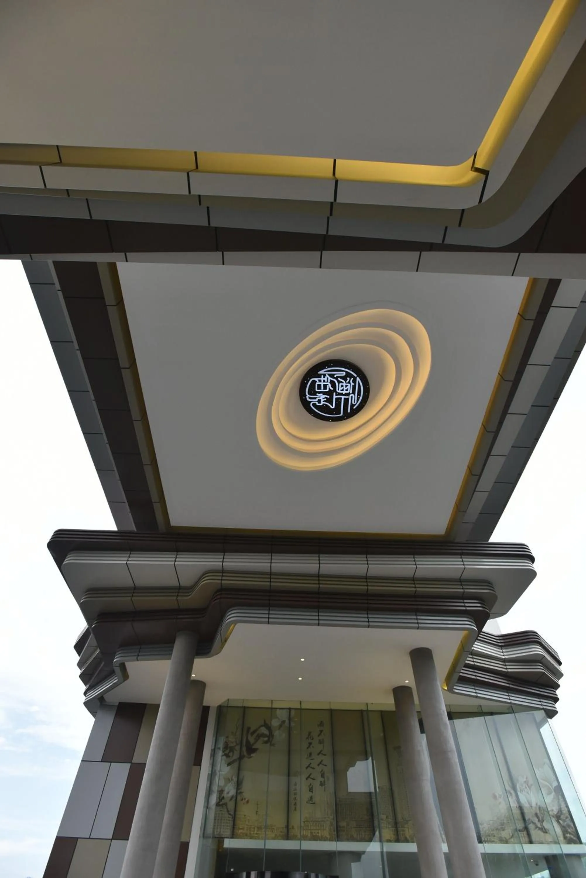 SHANGHAI-DECO Hotel-Free shuttle bus from Pudong Airport and Disneyland