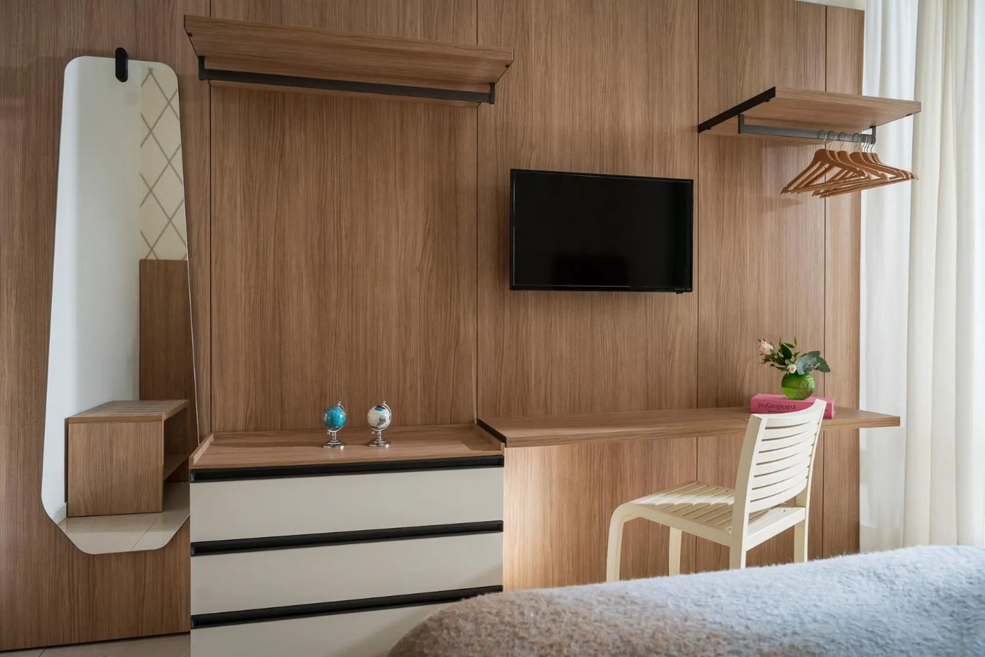 TV and multimedia in Hotel Calypso- Rimini Marina Centro