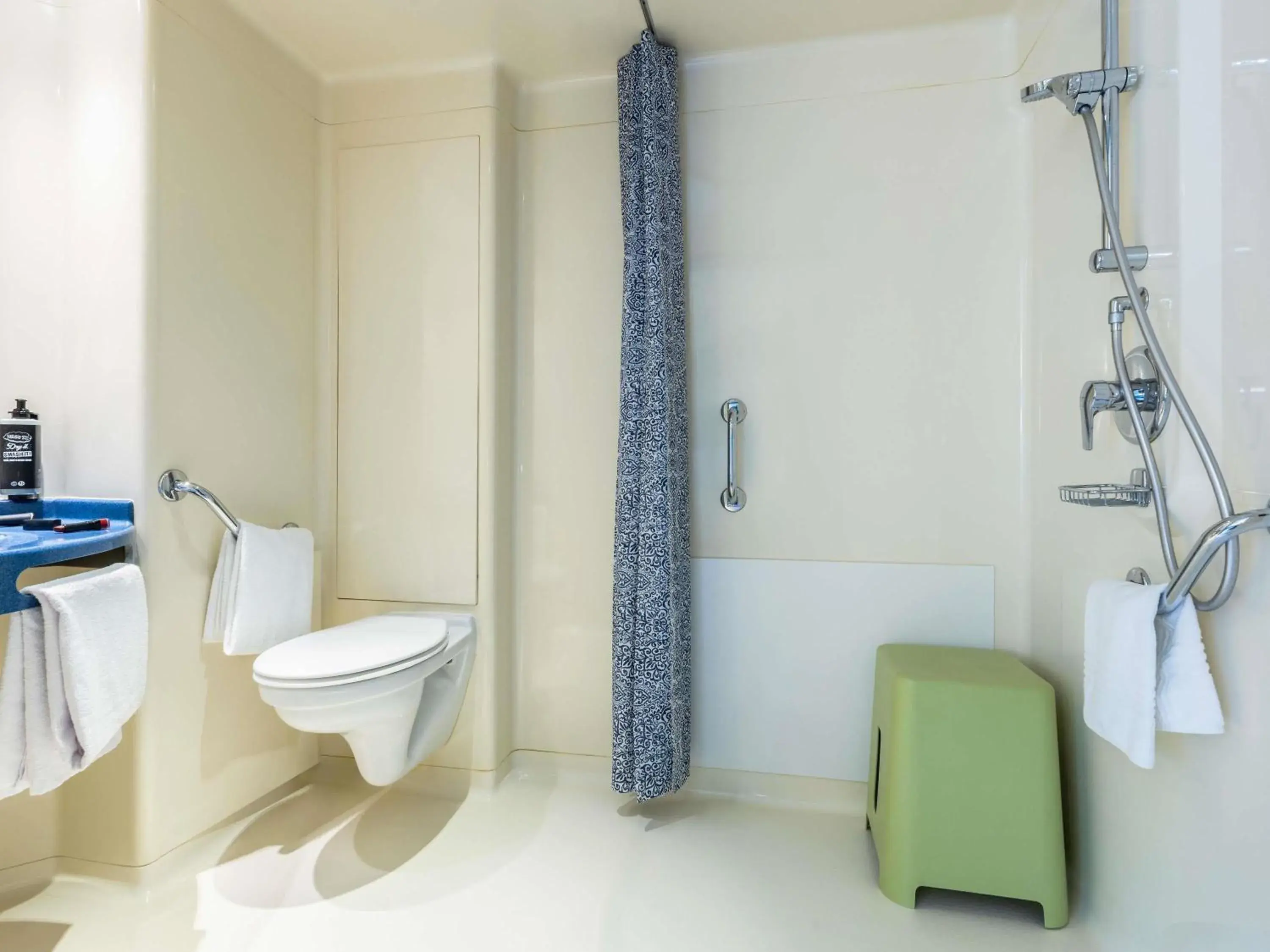 Bedroom in ibis budget Basel Pratteln Bedroom in ibis budget Basel Pratteln