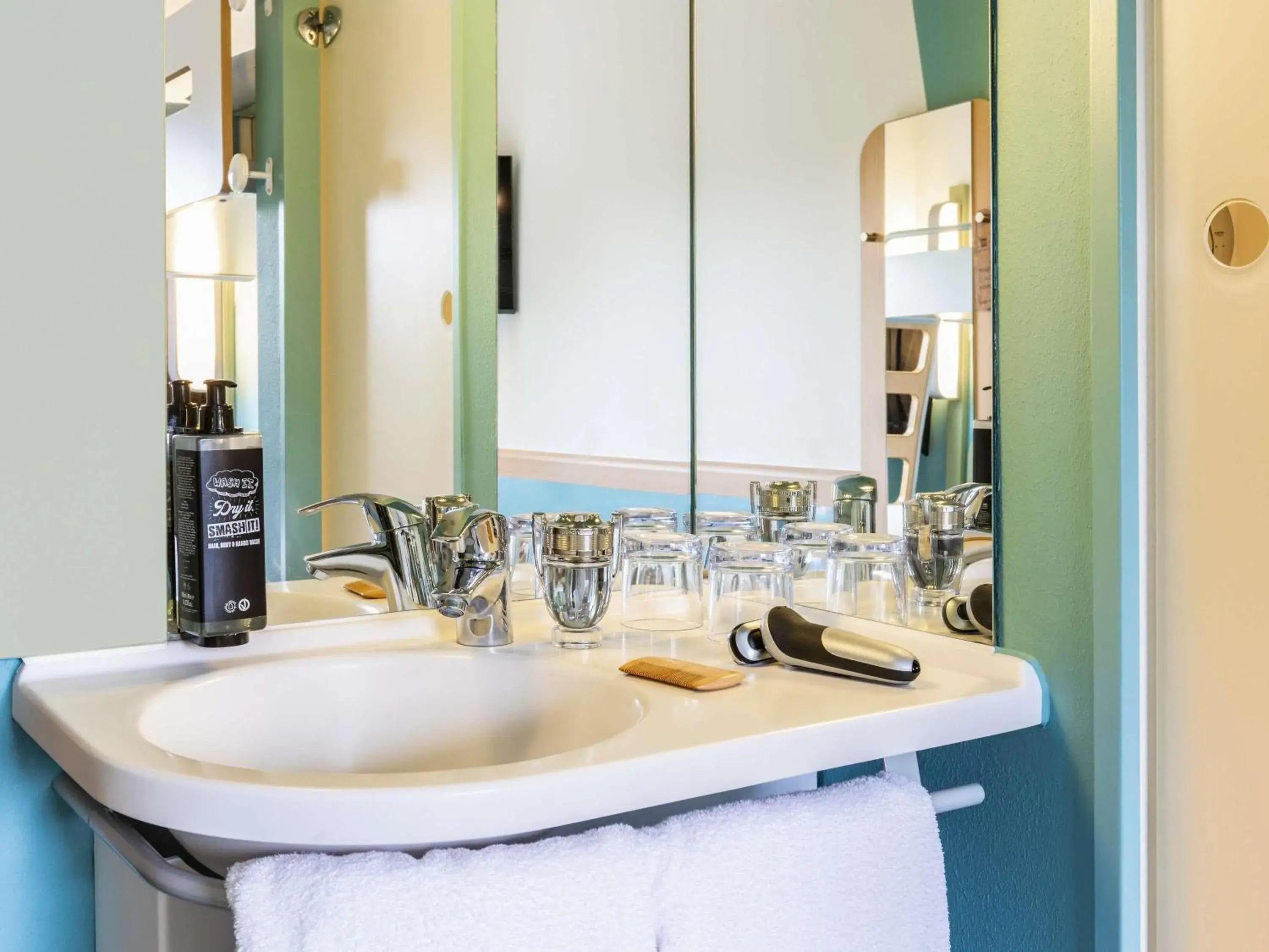 Bedroom in ibis budget Basel Pratteln Bedroom in ibis budget Basel Pratteln