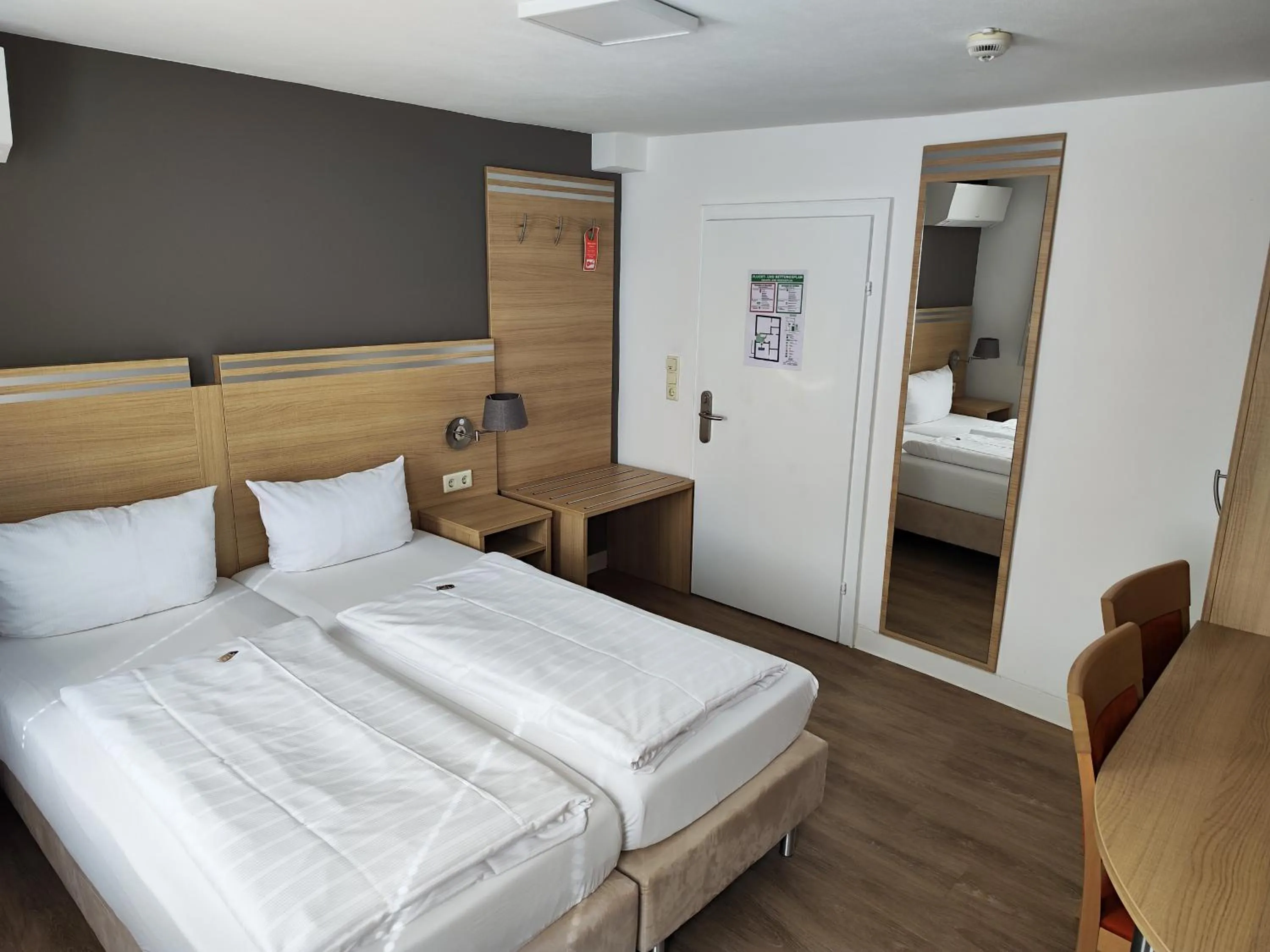 Bed in Hotel Altes Weinhaus