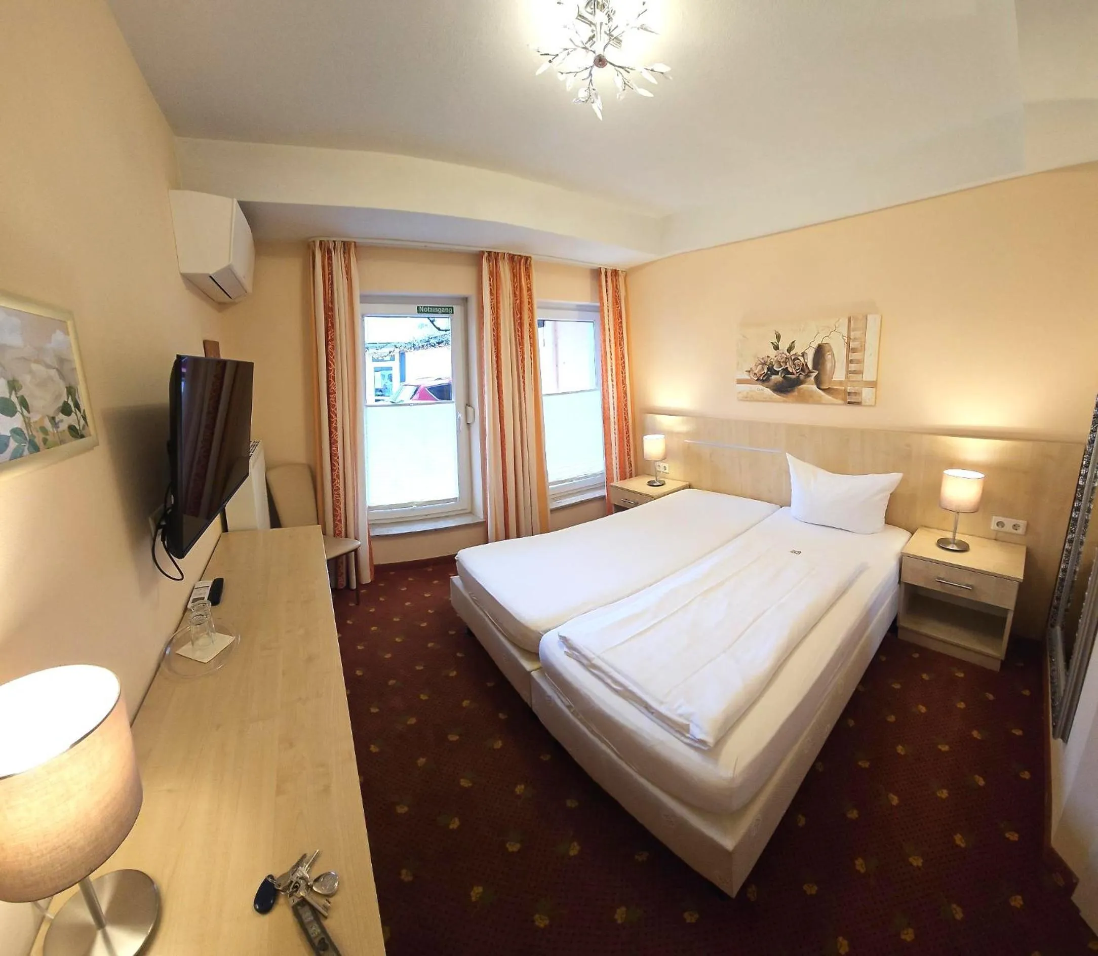 Bed in Hotel Altes Weinhaus