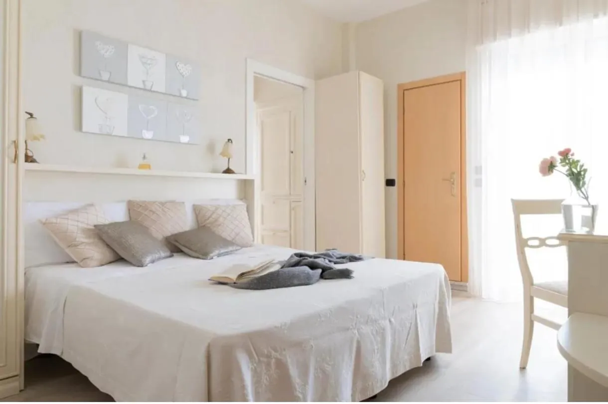 Bed in Hotel Mondial