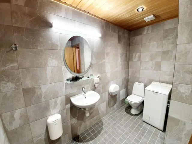 Bathroom in Viiking Spa Hotel