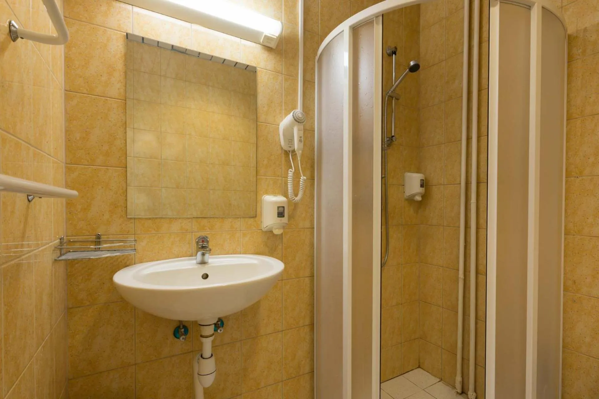 Bathroom in Viiking Spa Hotel