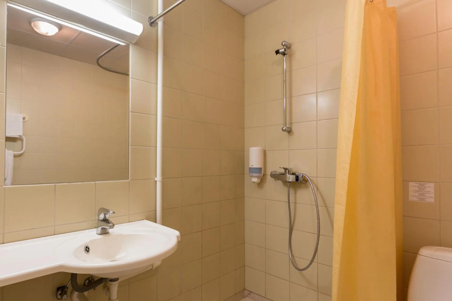 Bathroom in Viiking Spa Hotel