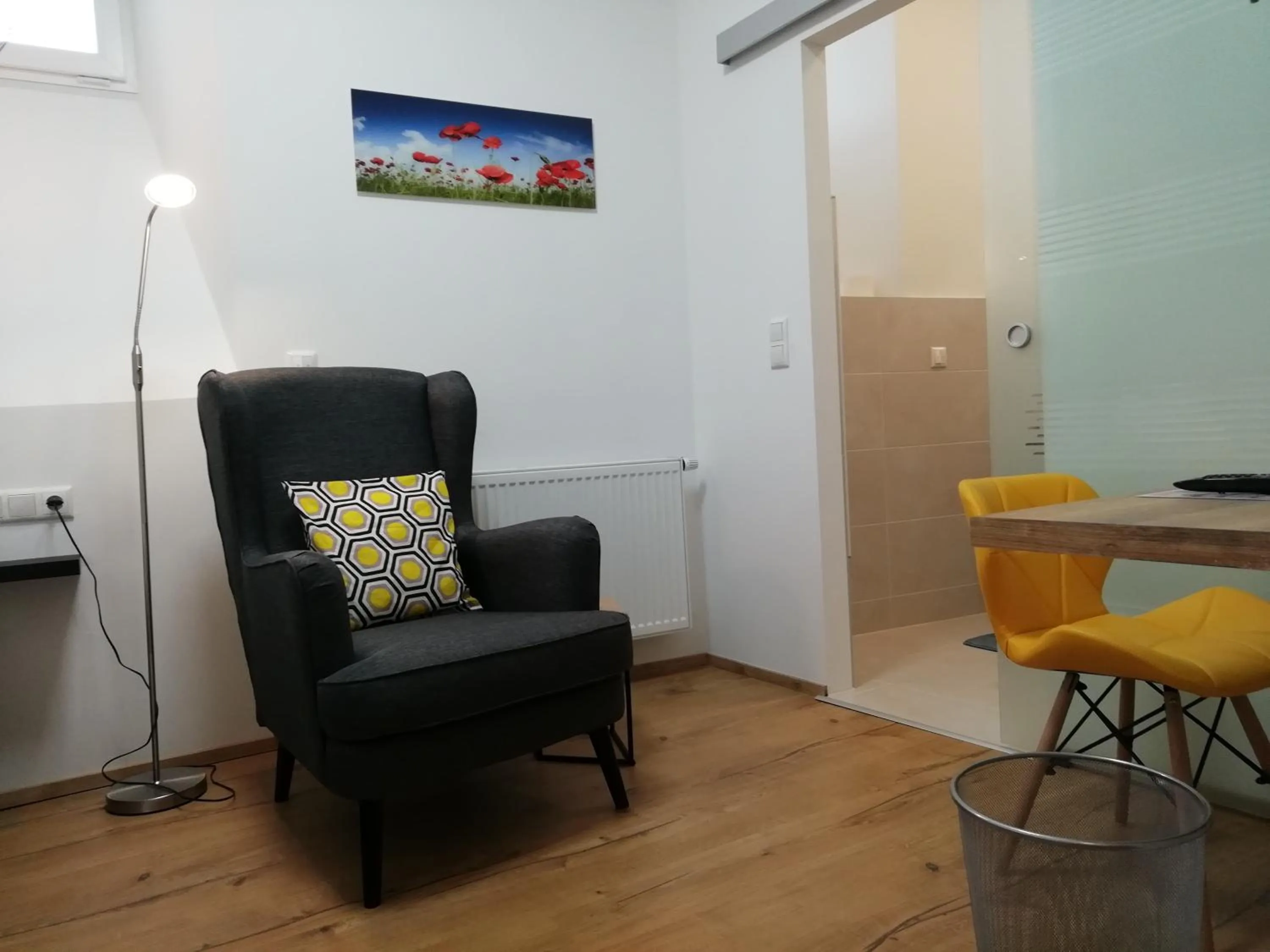 Photo of the whole room in Hotel Zum Goldenen Hirschen