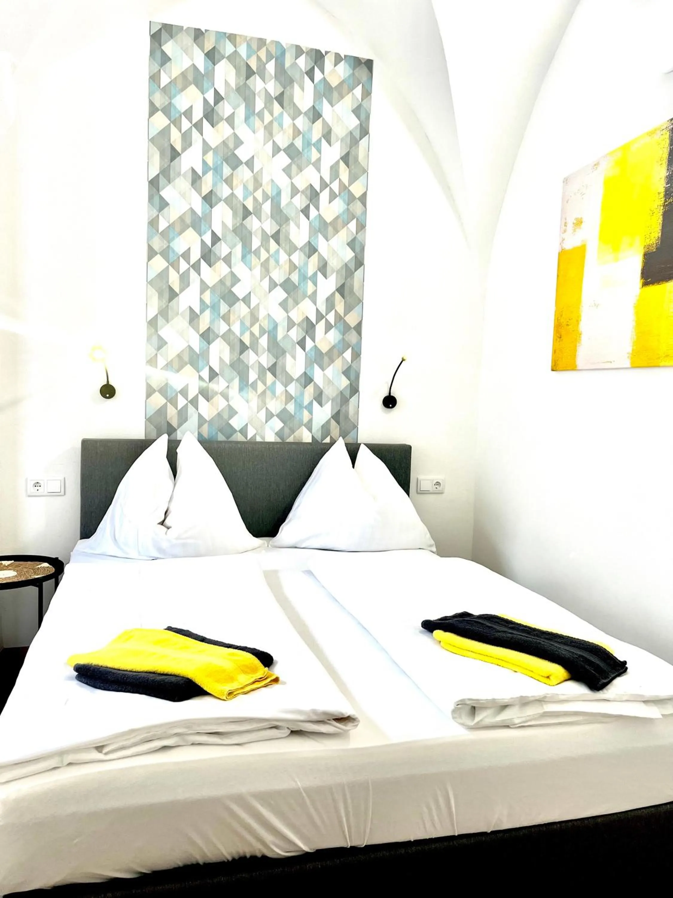 Bed in Hotel Zum Goldenen Hirschen