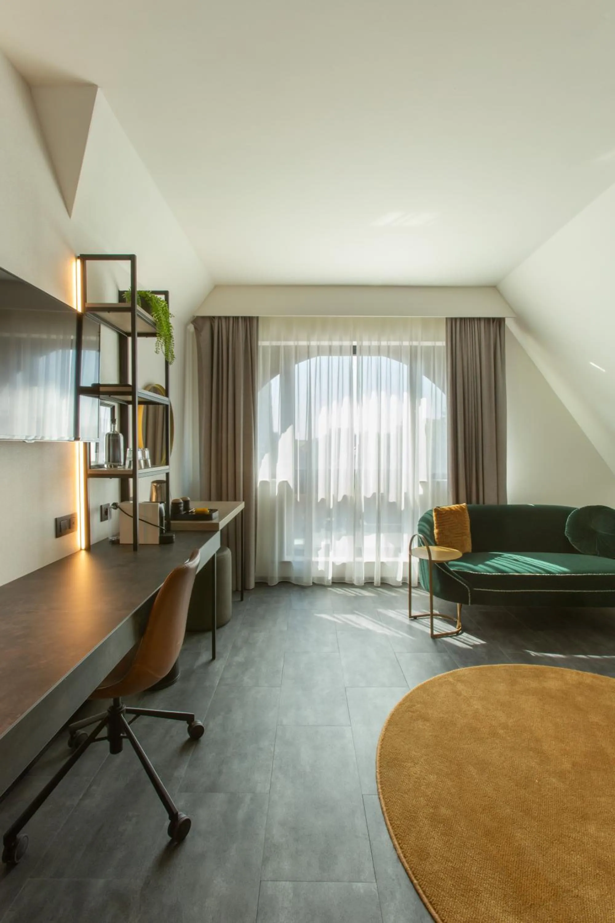 Bedroom in Ariane Hotel