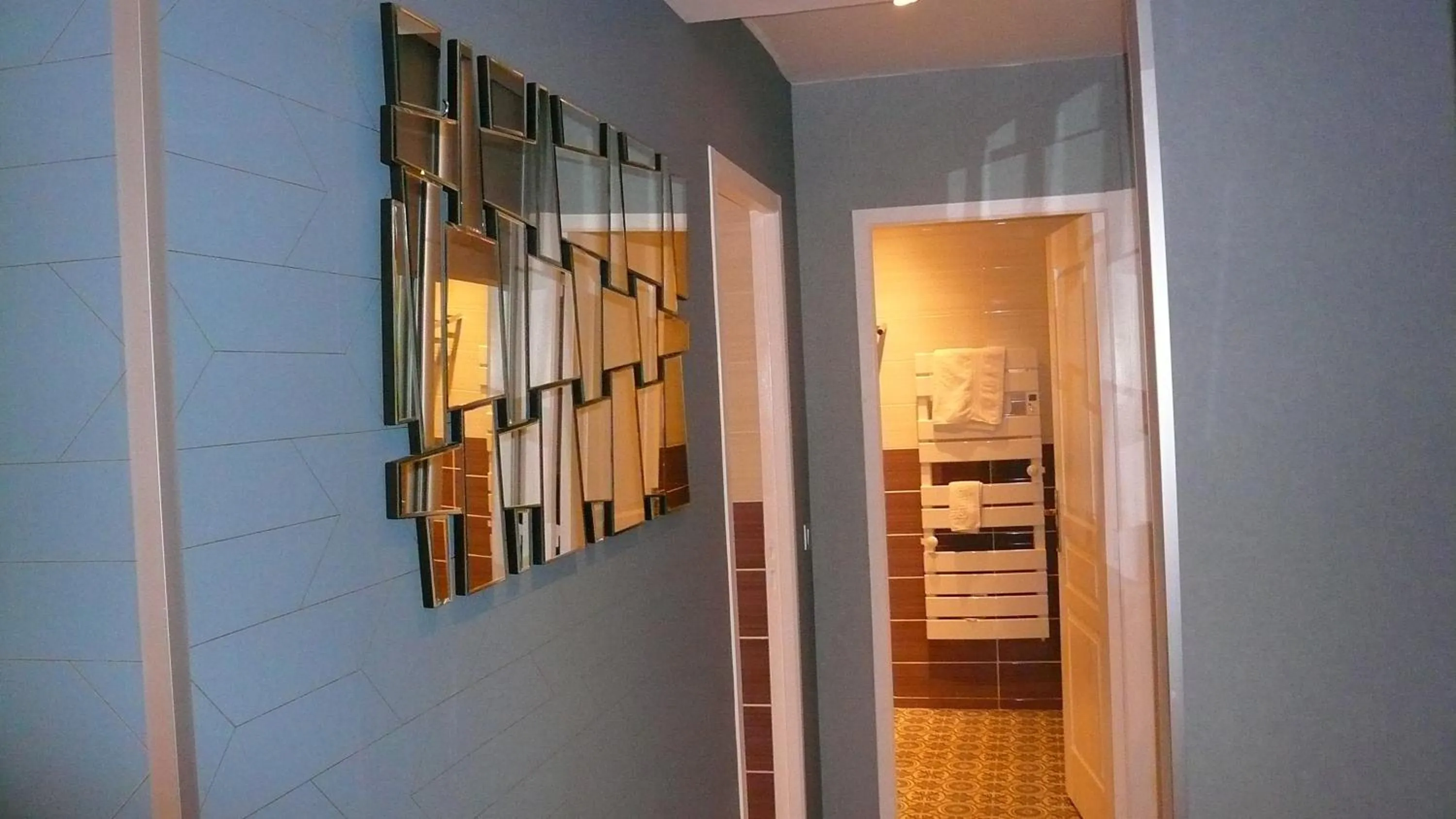 Decorative detail in Hôtel L'Européen