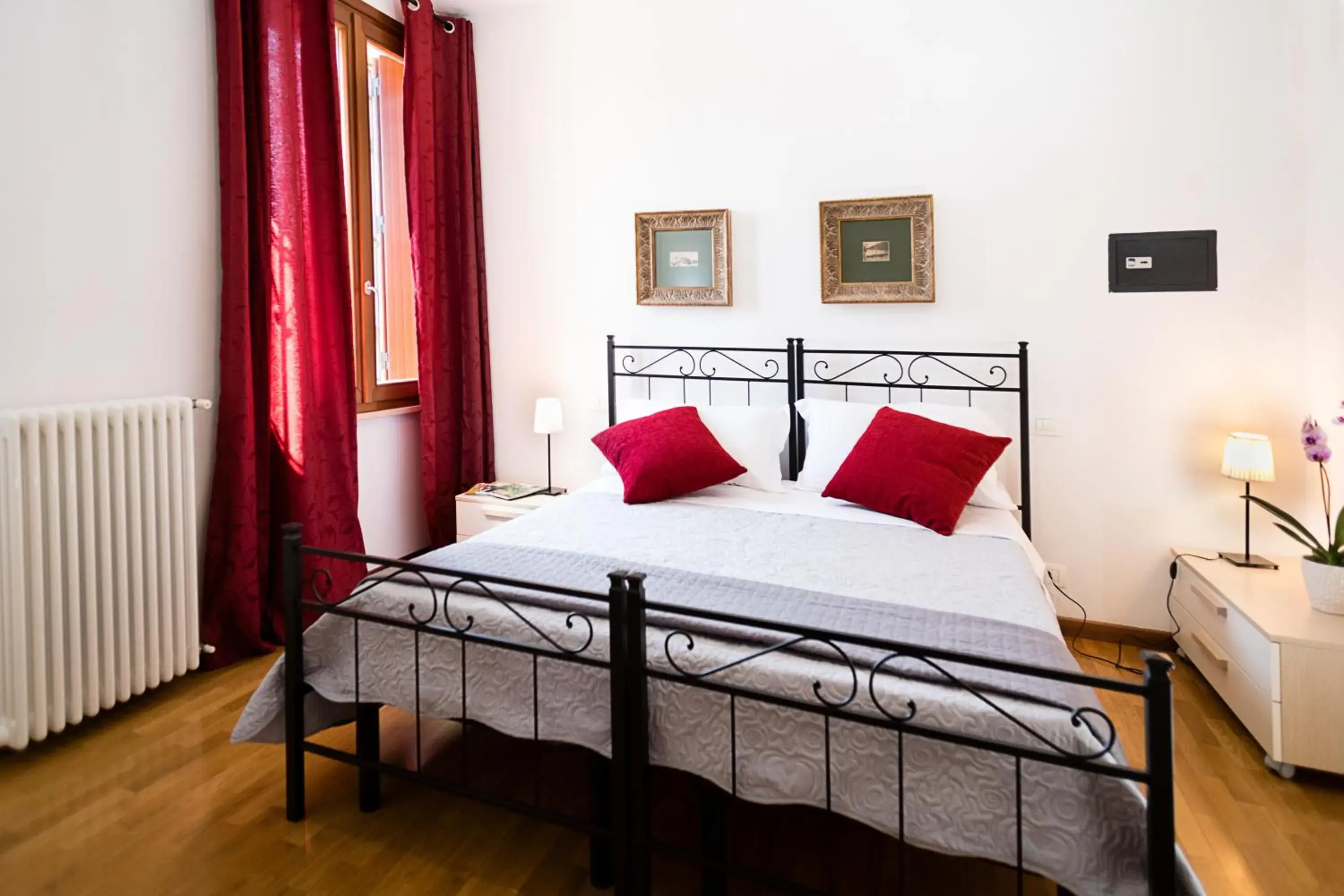 Large One-Bedroom Apartment in Verona Class ApartHotel "Residenze del Cuore" Large One-Bedroom Apartment in Verona Class ApartHotel "Residenze del Cuore"