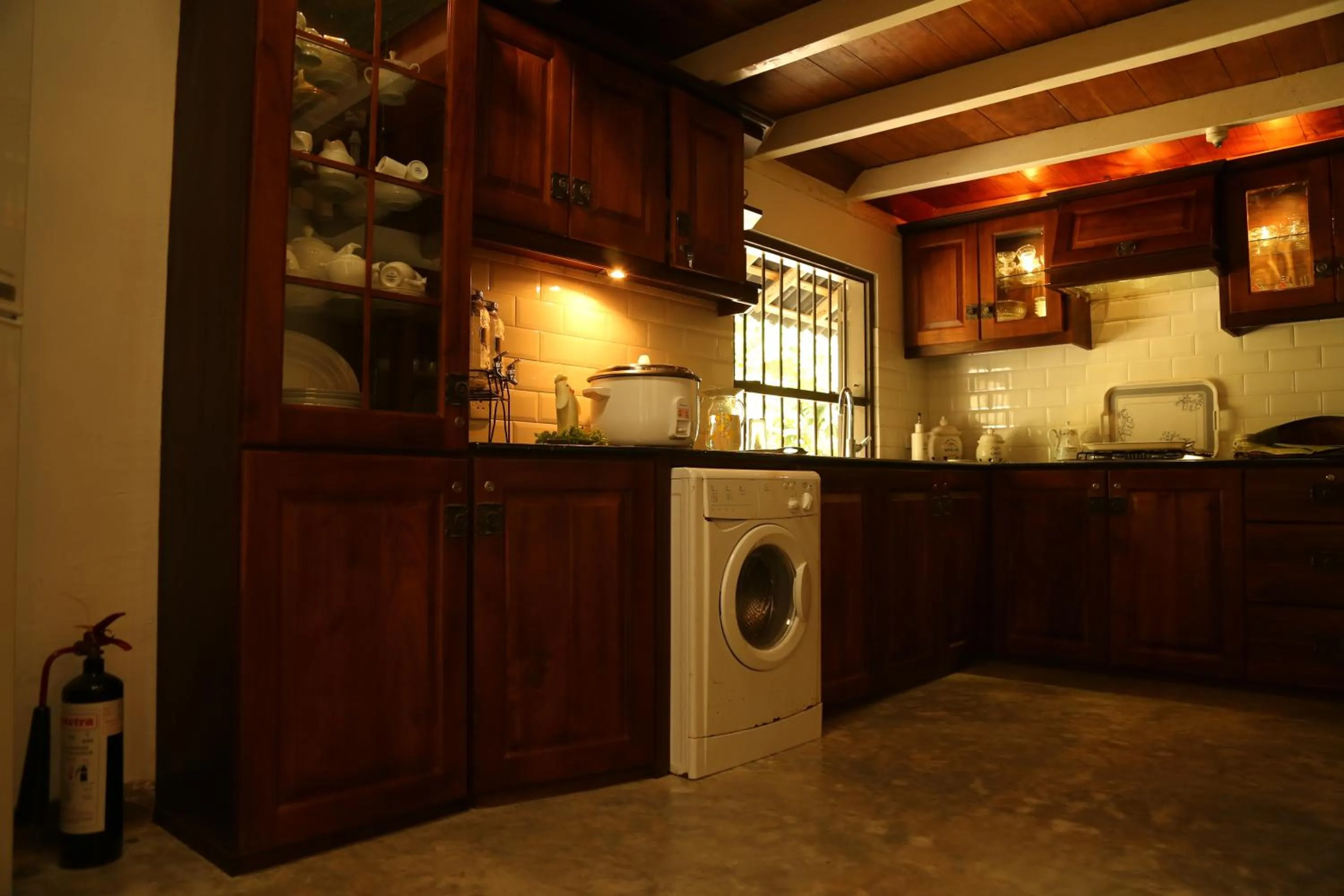 Communal kitchen in Thamaya Heritance Tangalle