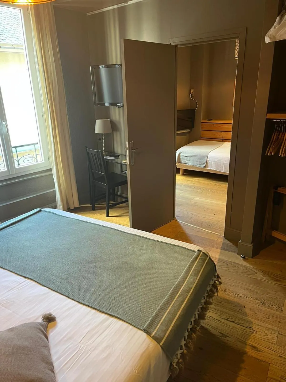 Bed in Hôtel de Russie