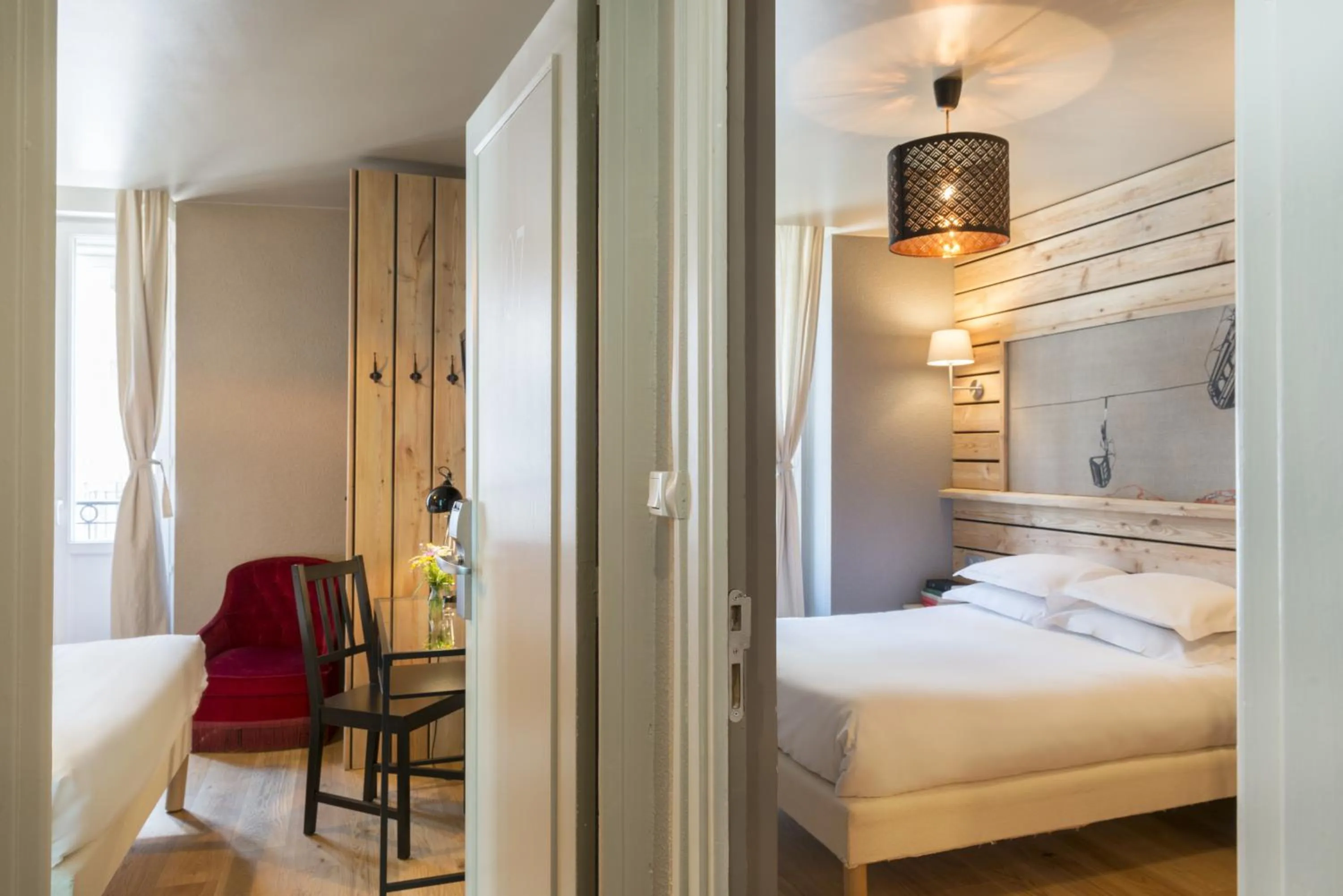 Bedroom, Bed in Hôtel de Russie