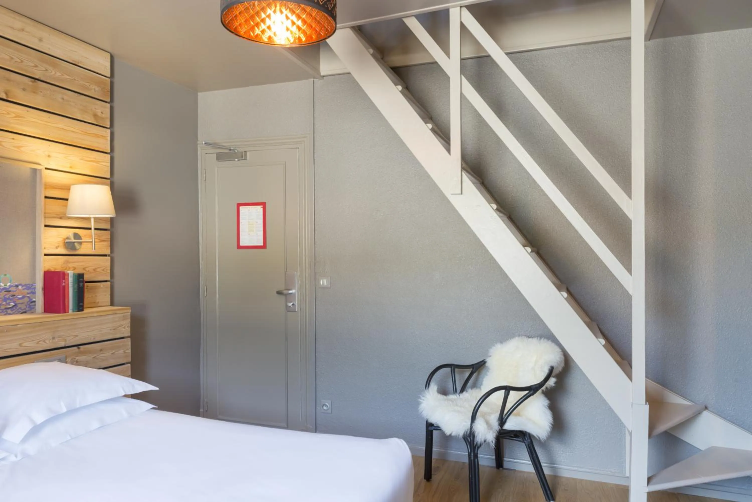 Bedroom, Bed in Hôtel de Russie