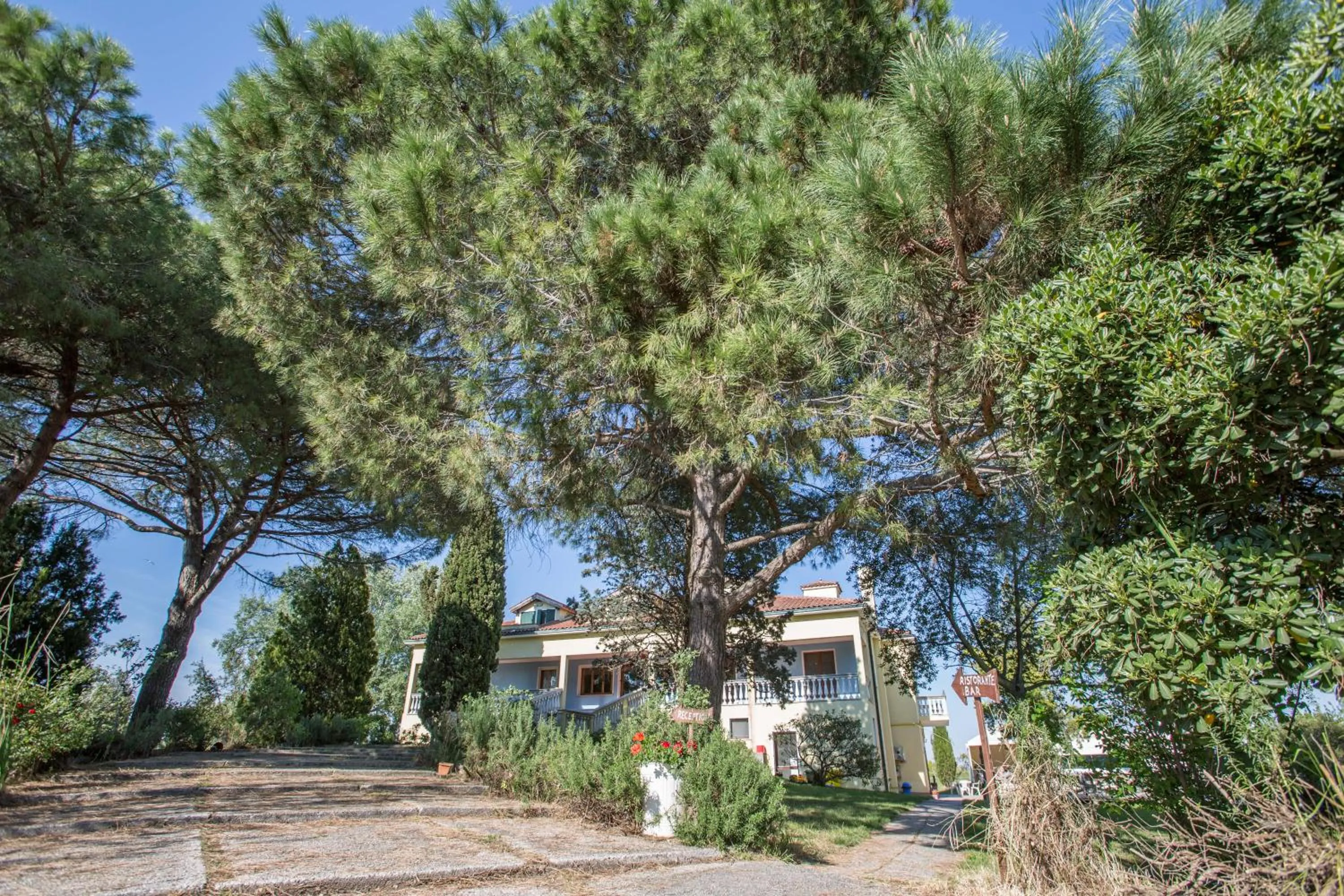 Facade/entrance in Hotel Il Lato Azzurro - Isola di Sant'Erasmo - NO VEHICLES ACCESS