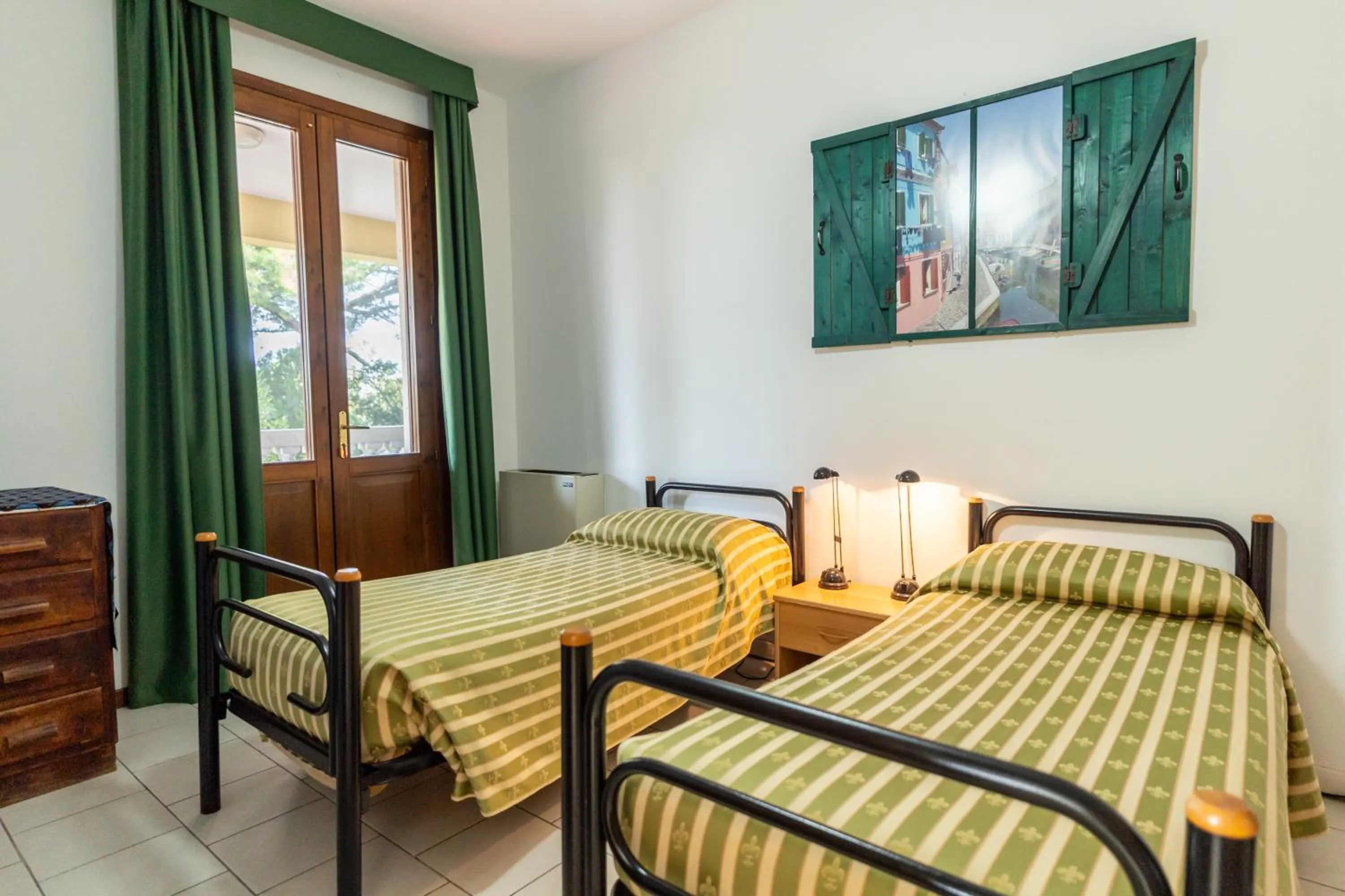 Photo of the whole room, Bed in Hotel Il Lato Azzurro - Isola di Sant'Erasmo - NO VEHICLES ACCESS