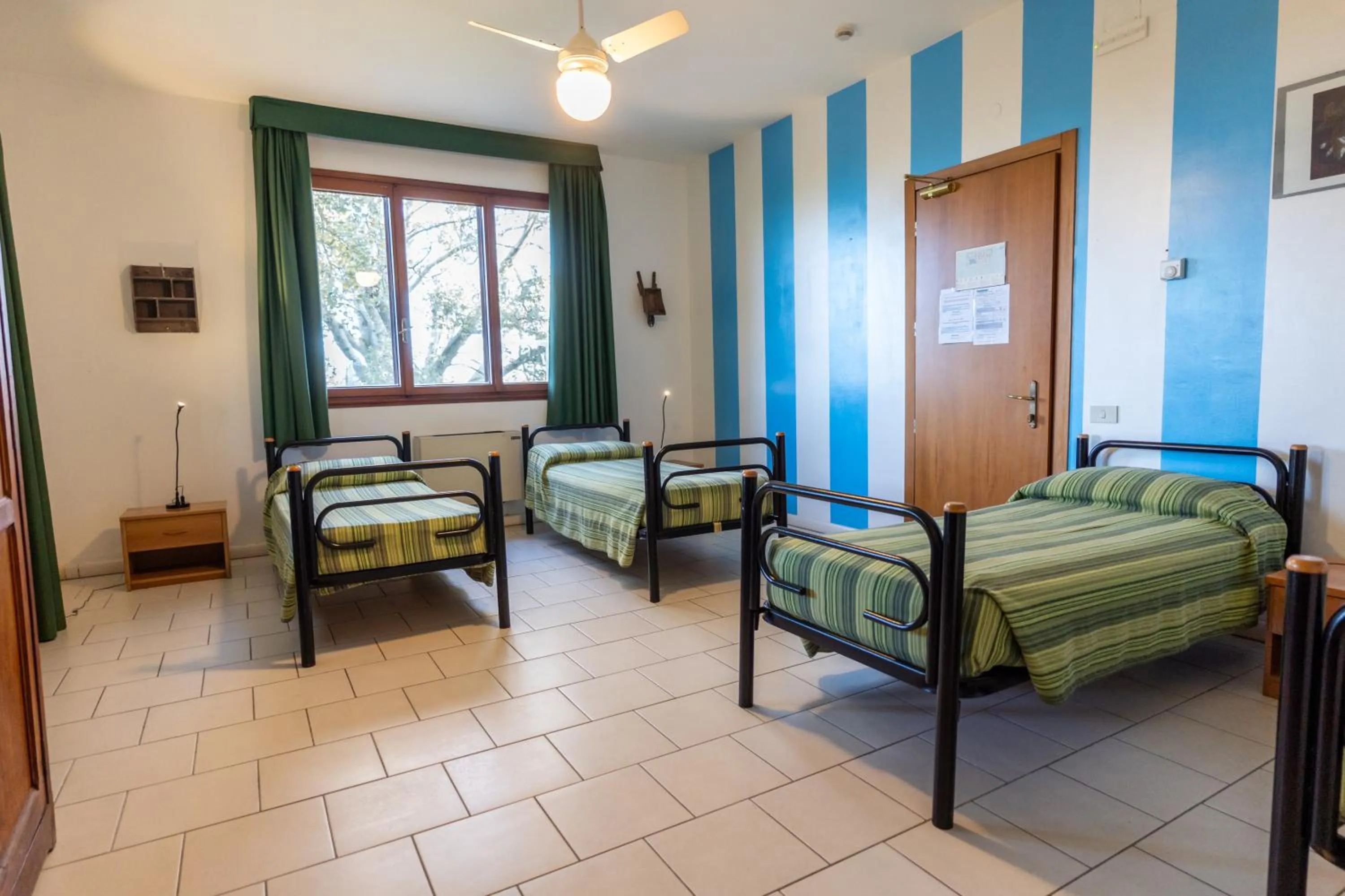 Bed in Hotel Il Lato Azzurro - Isola di Sant'Erasmo - NO VEHICLES ACCESS