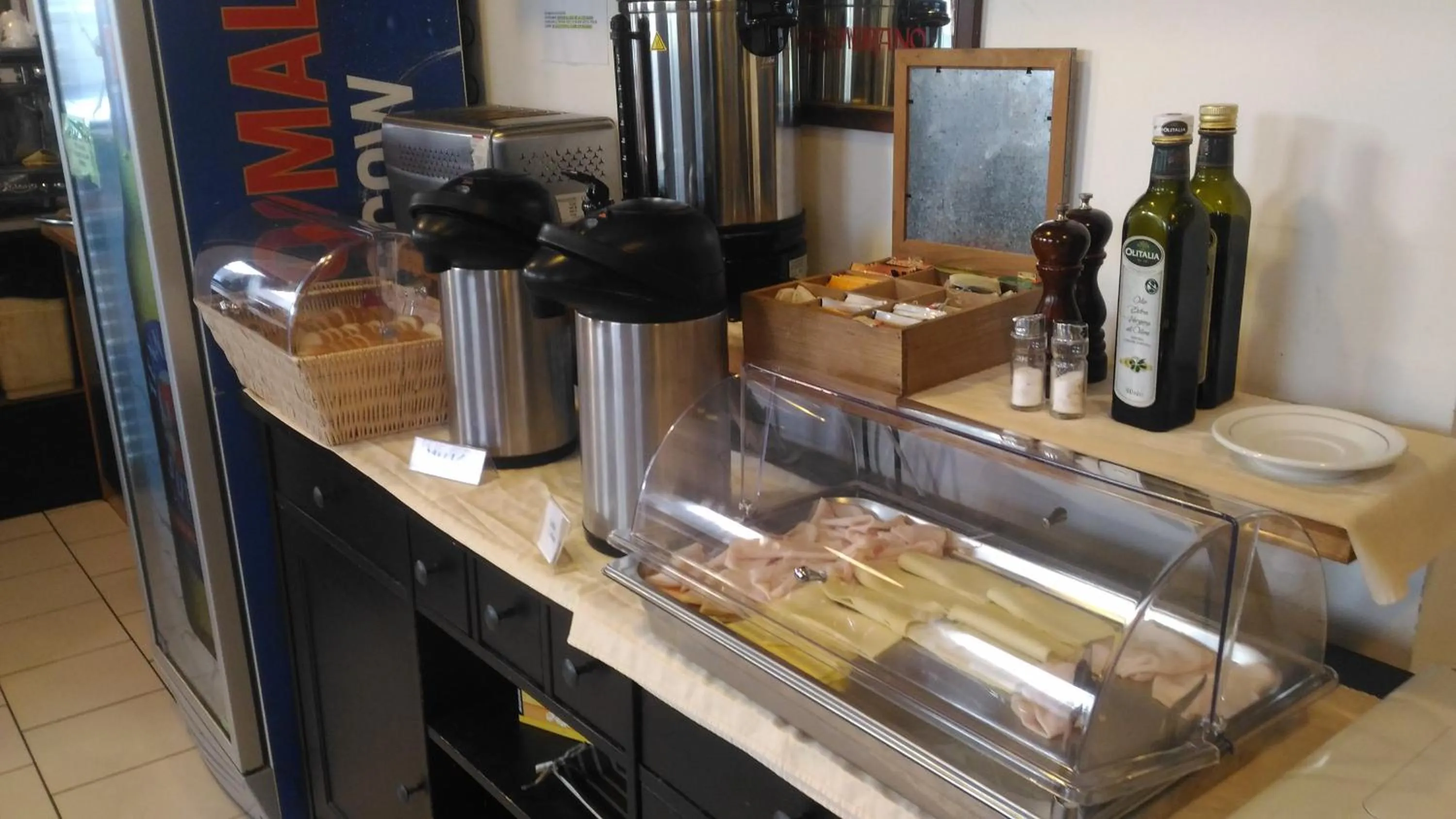 Buffet breakfast in Hotel Il Lato Azzurro - Isola di Sant'Erasmo - NO VEHICLES ACCESS