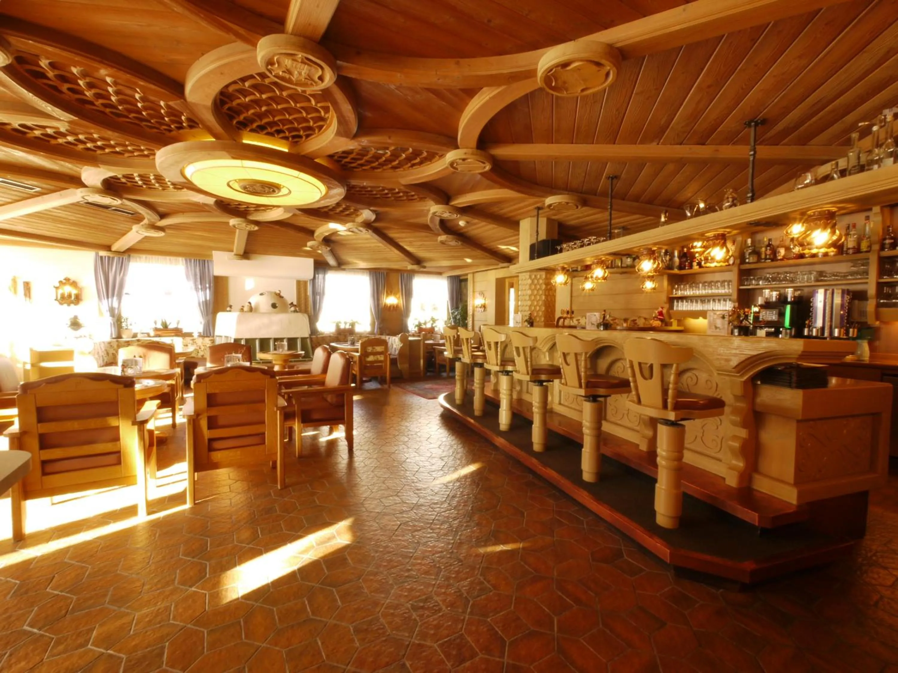 Lounge or bar in Parkhotel Sölden