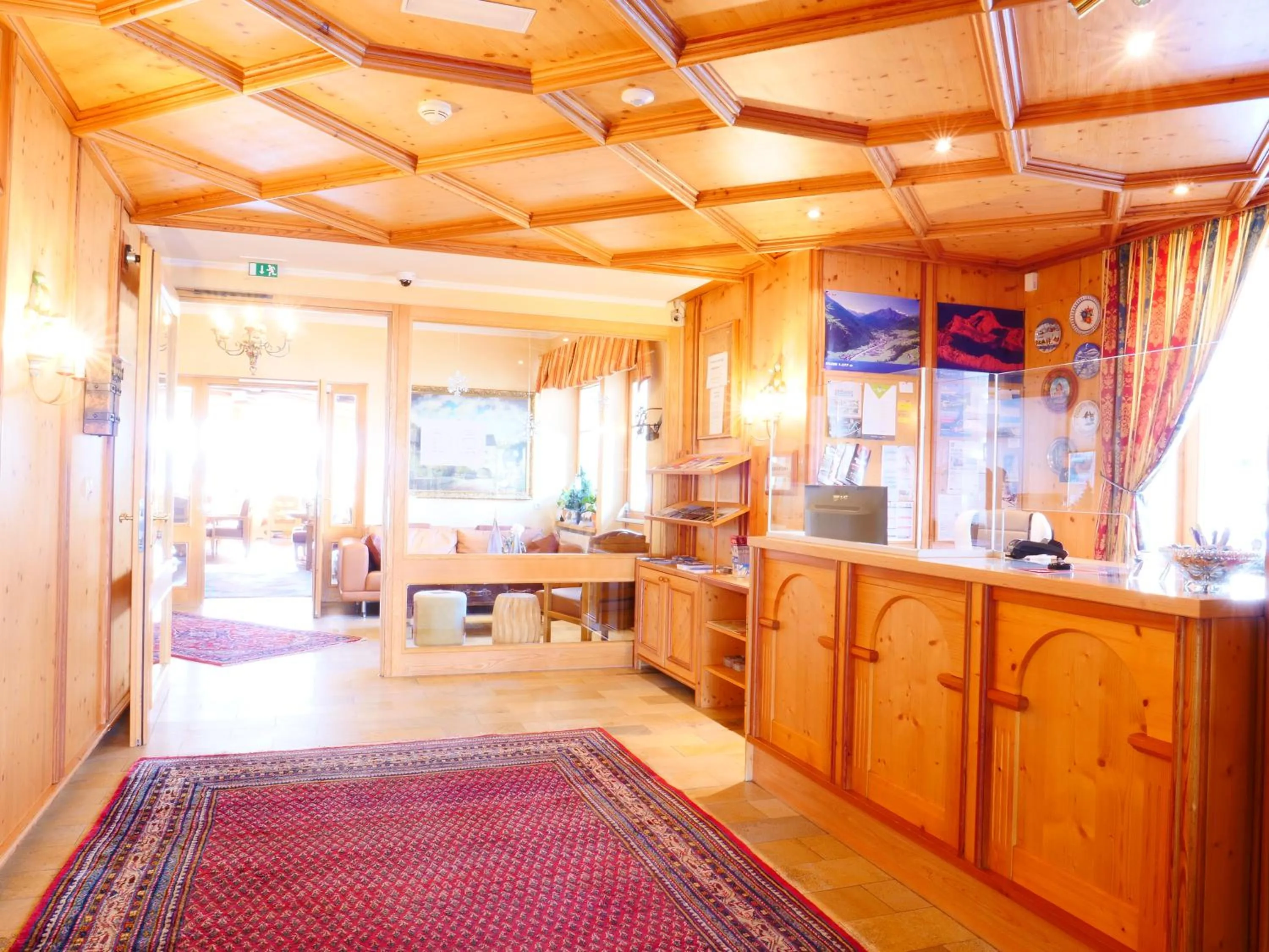 Lobby or reception in Parkhotel Sölden