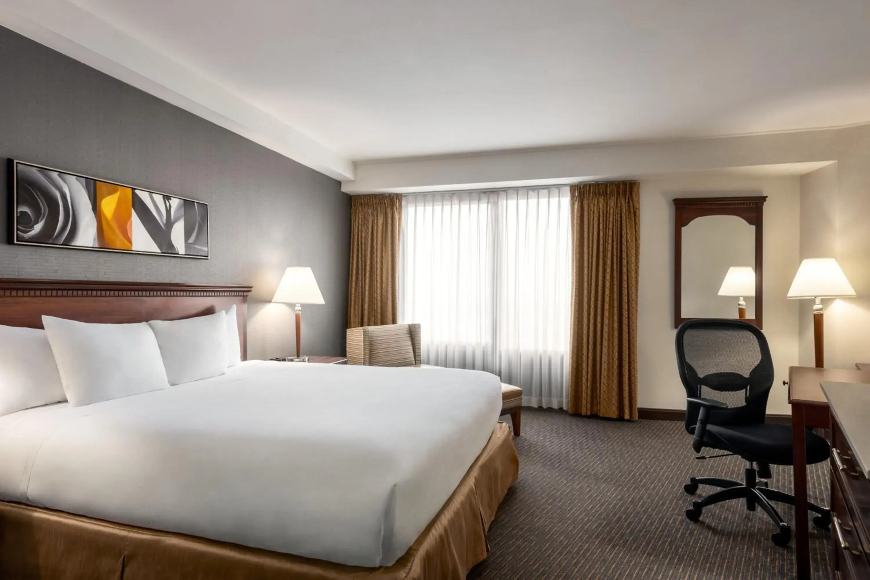 Junior King Suite - Mobility Access/Non-Smoking in Wyndham Springfield City Centre Junior King Suite - Mobility Access/Non-Smoking in Wyndham Springfield City Centre