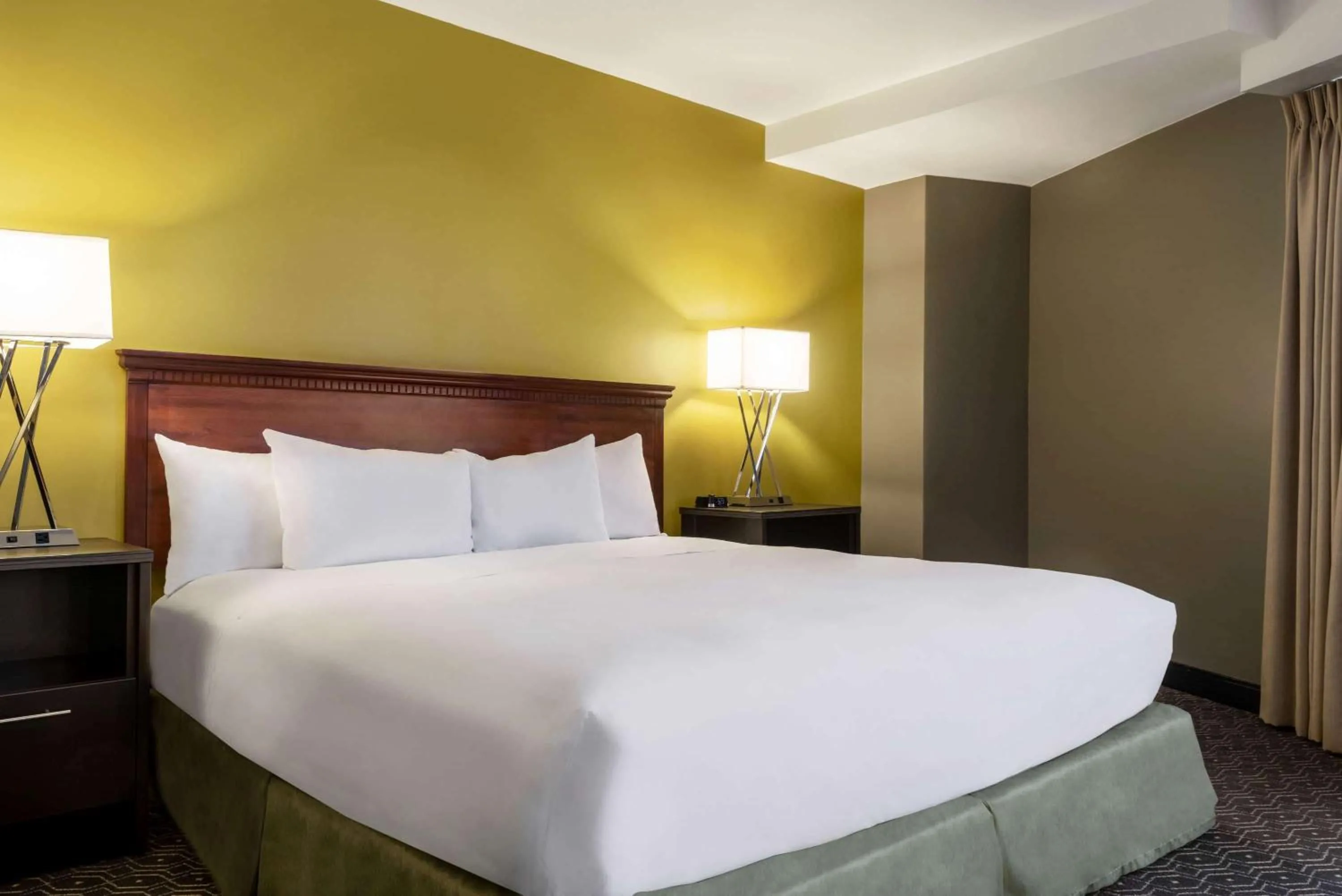 Photo of the whole room in Wyndham Springfield City Centre